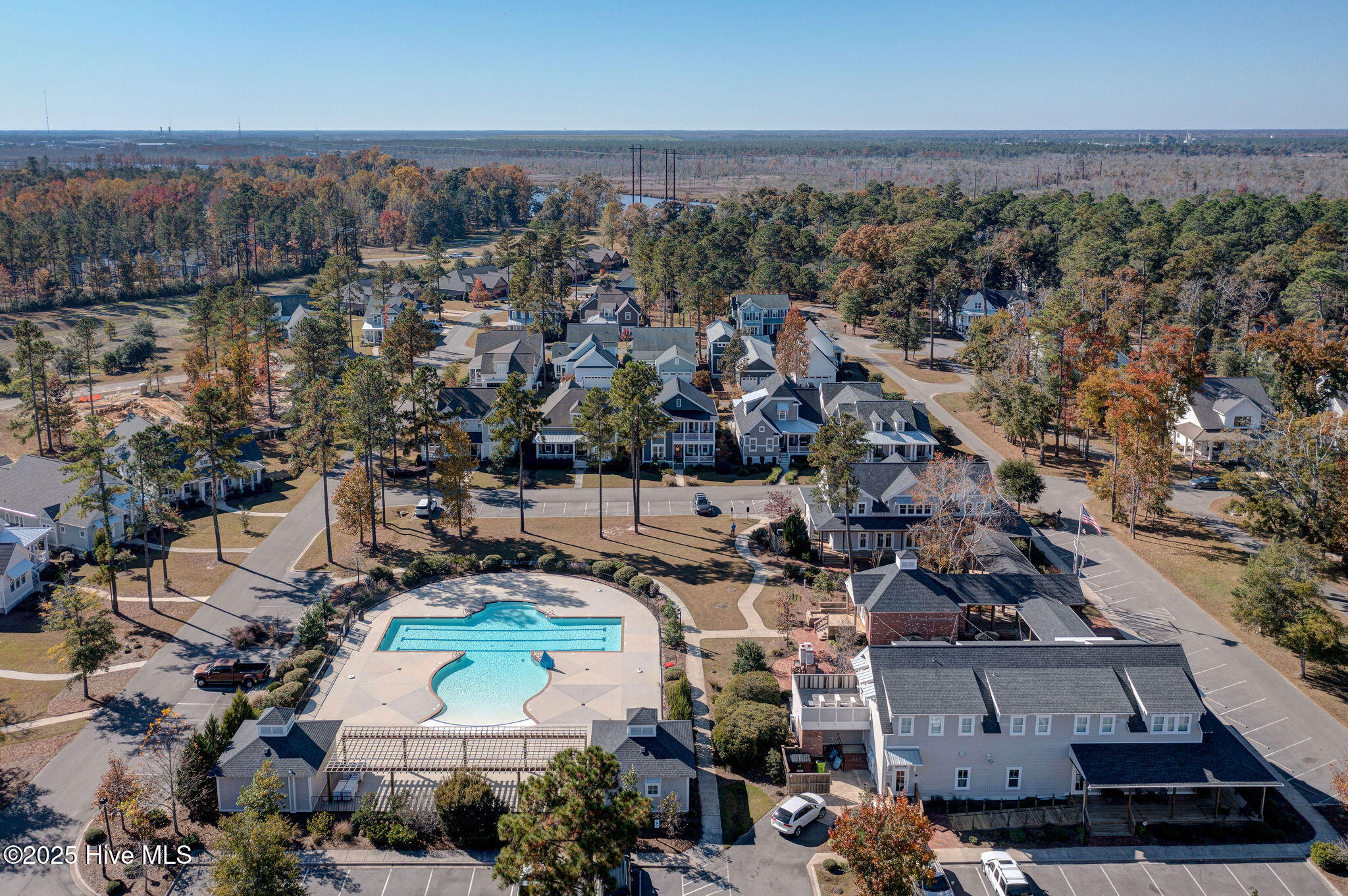 100543133 | Photo 69