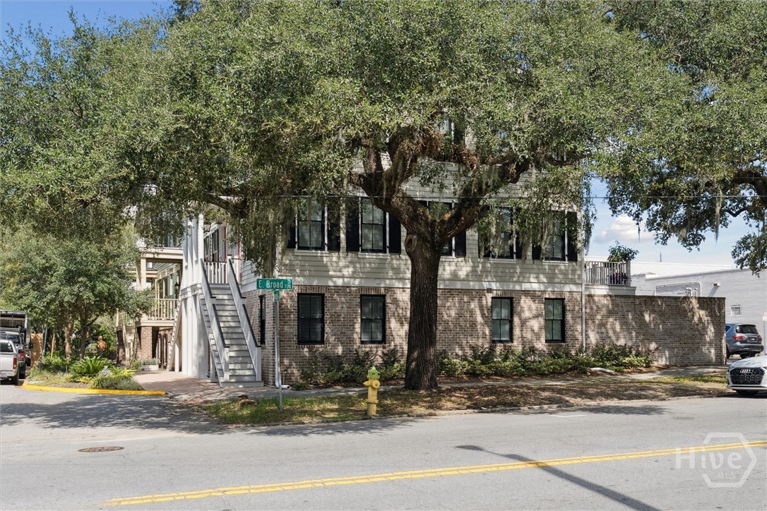 554 E McDonough, Savannah, GA 31401 Listing Photo  3