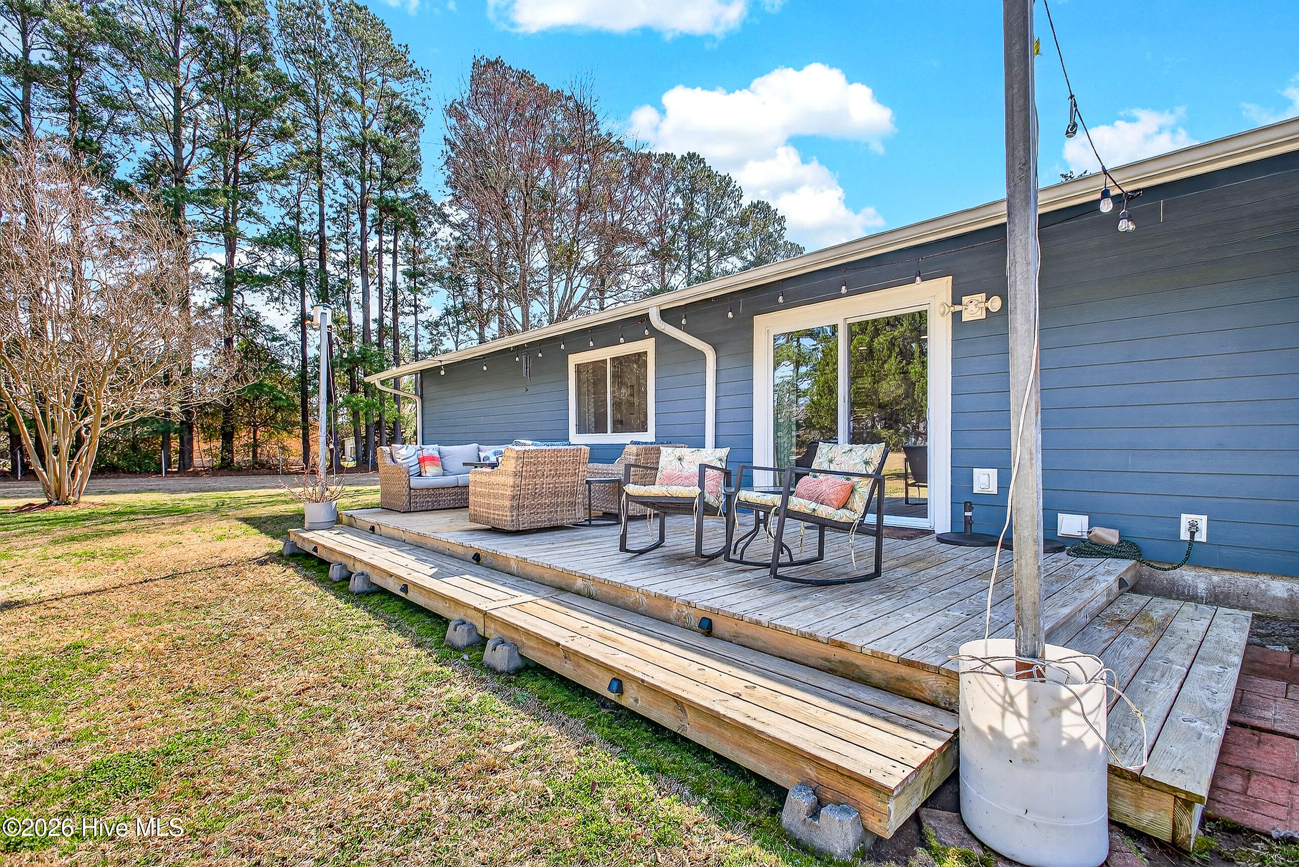 100559929 | Photo 26