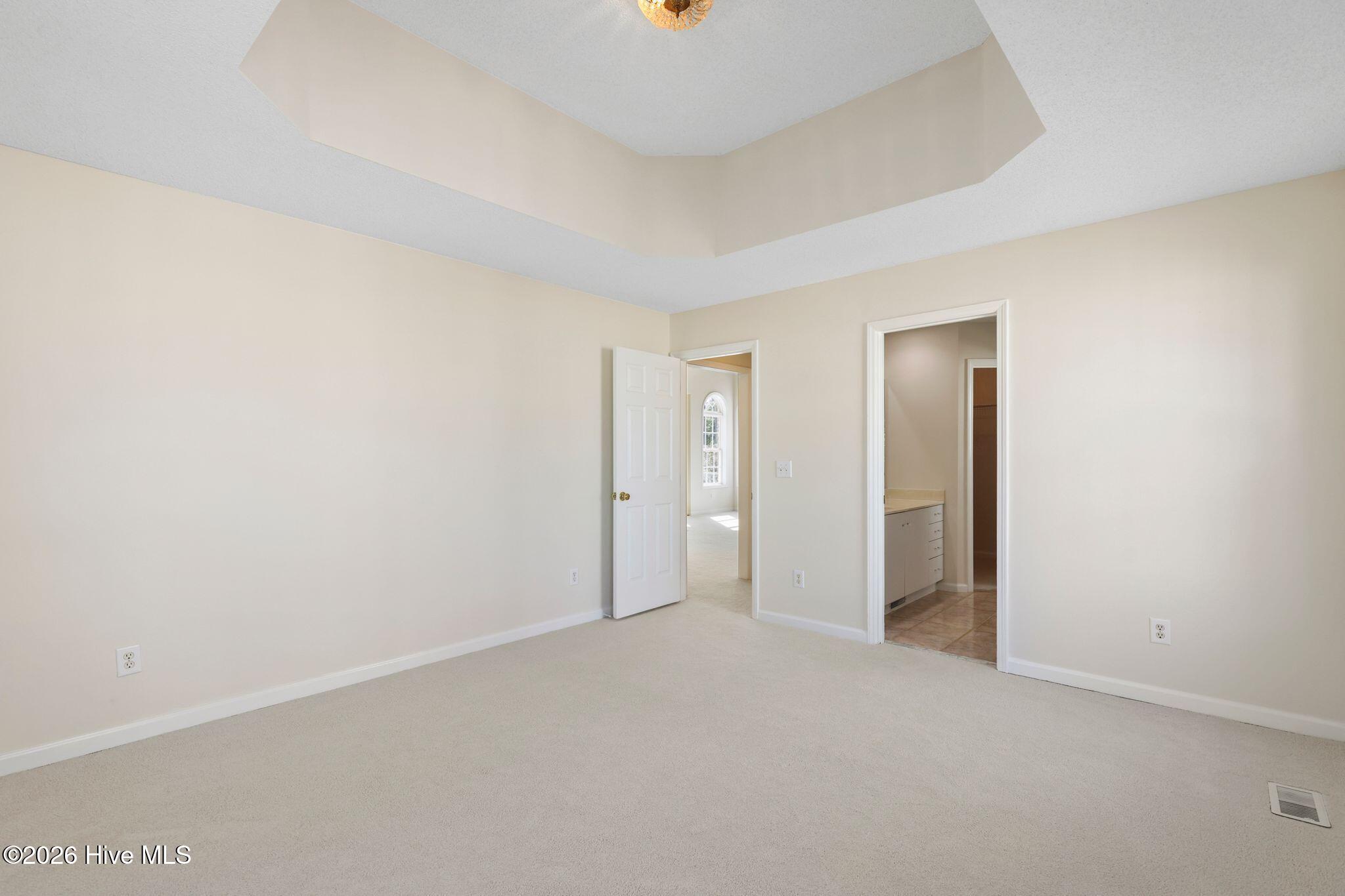 100558031 | Photo 26