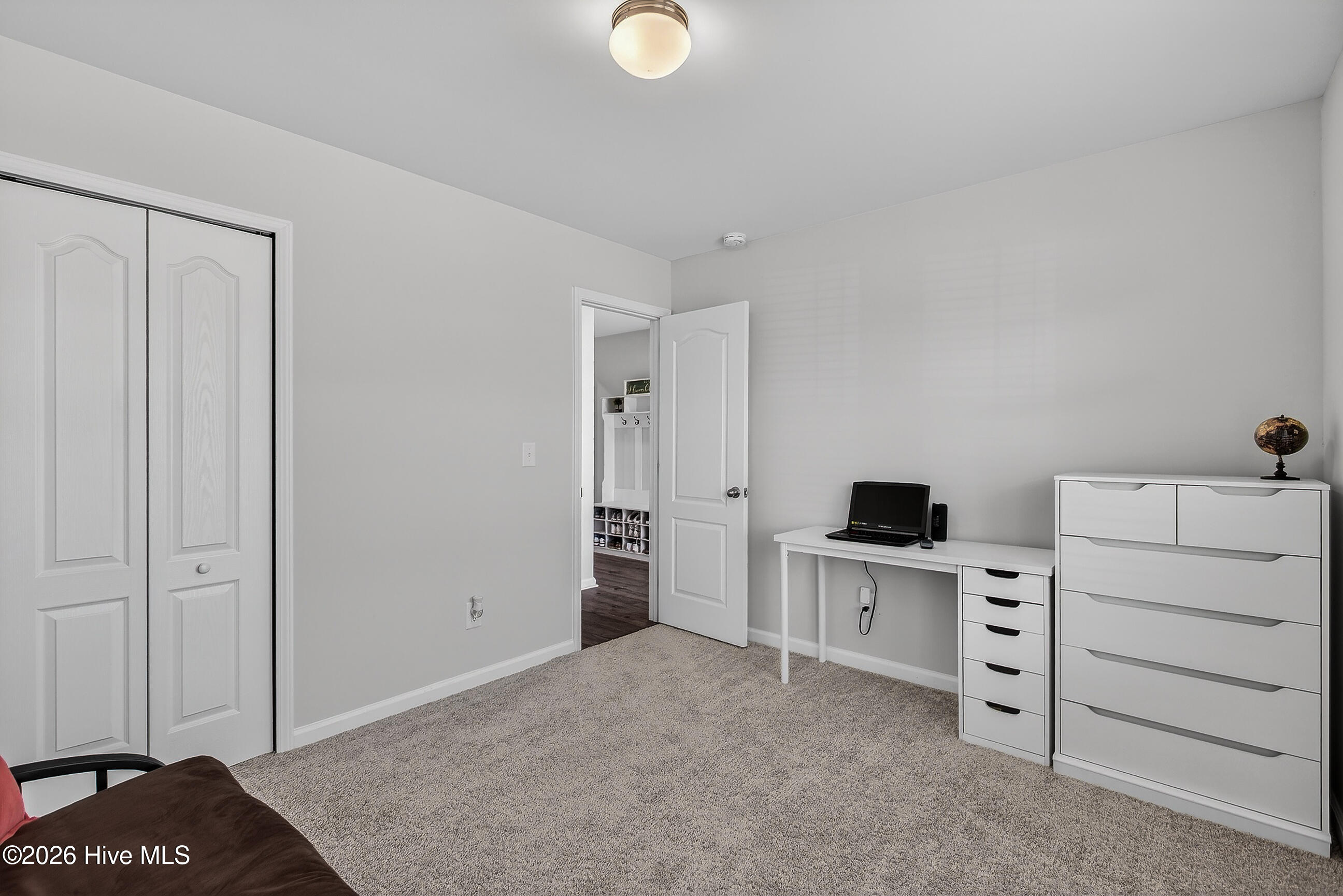 100555689 | Photo 17