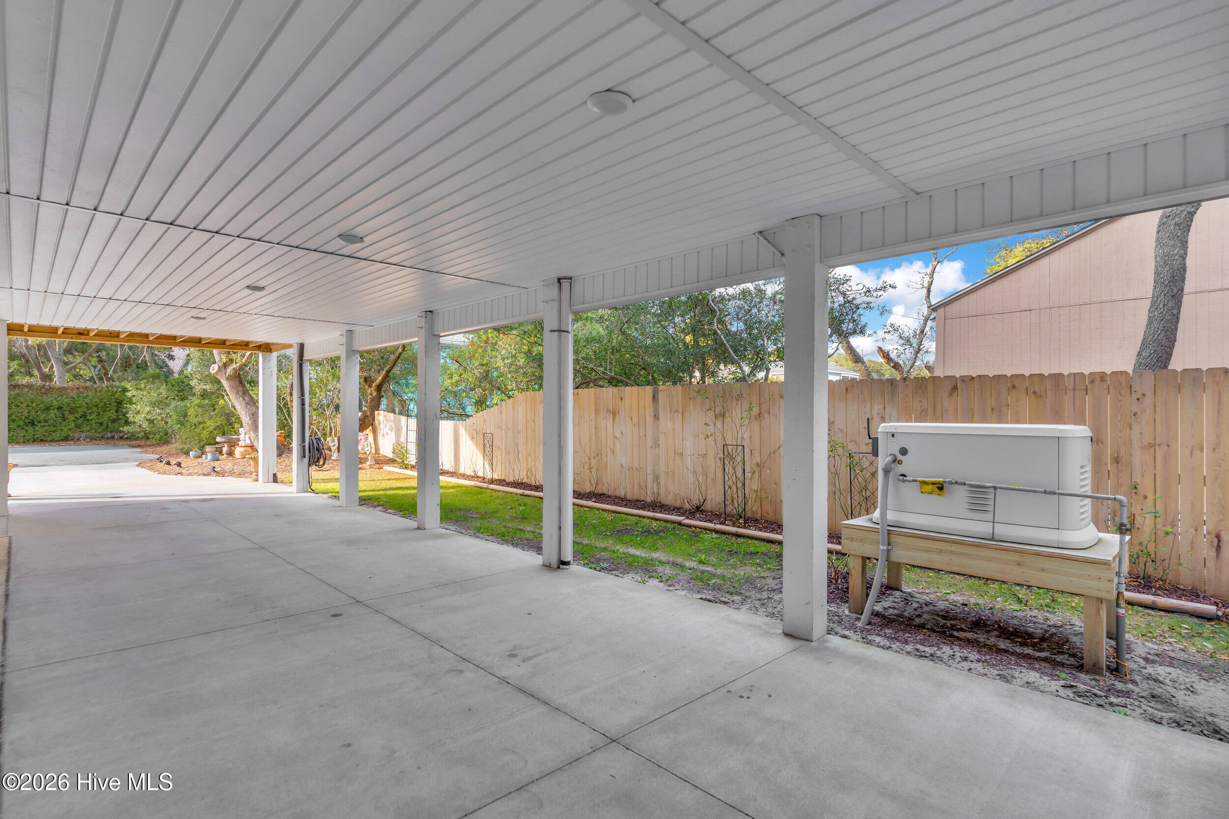 100549531 | Photo 27