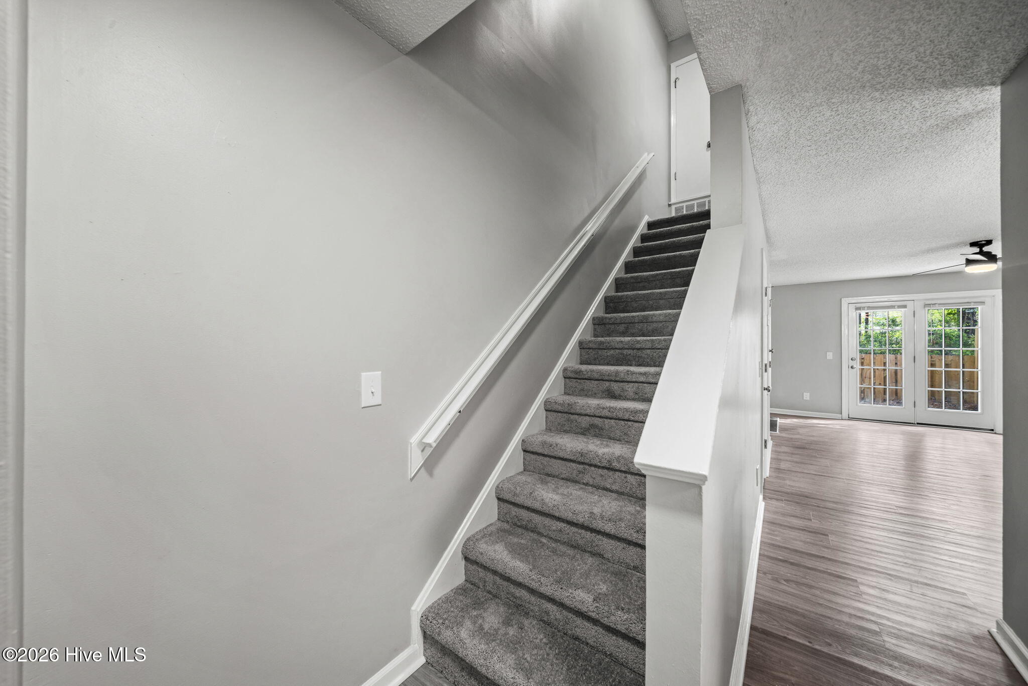 100565173 | Photo 32