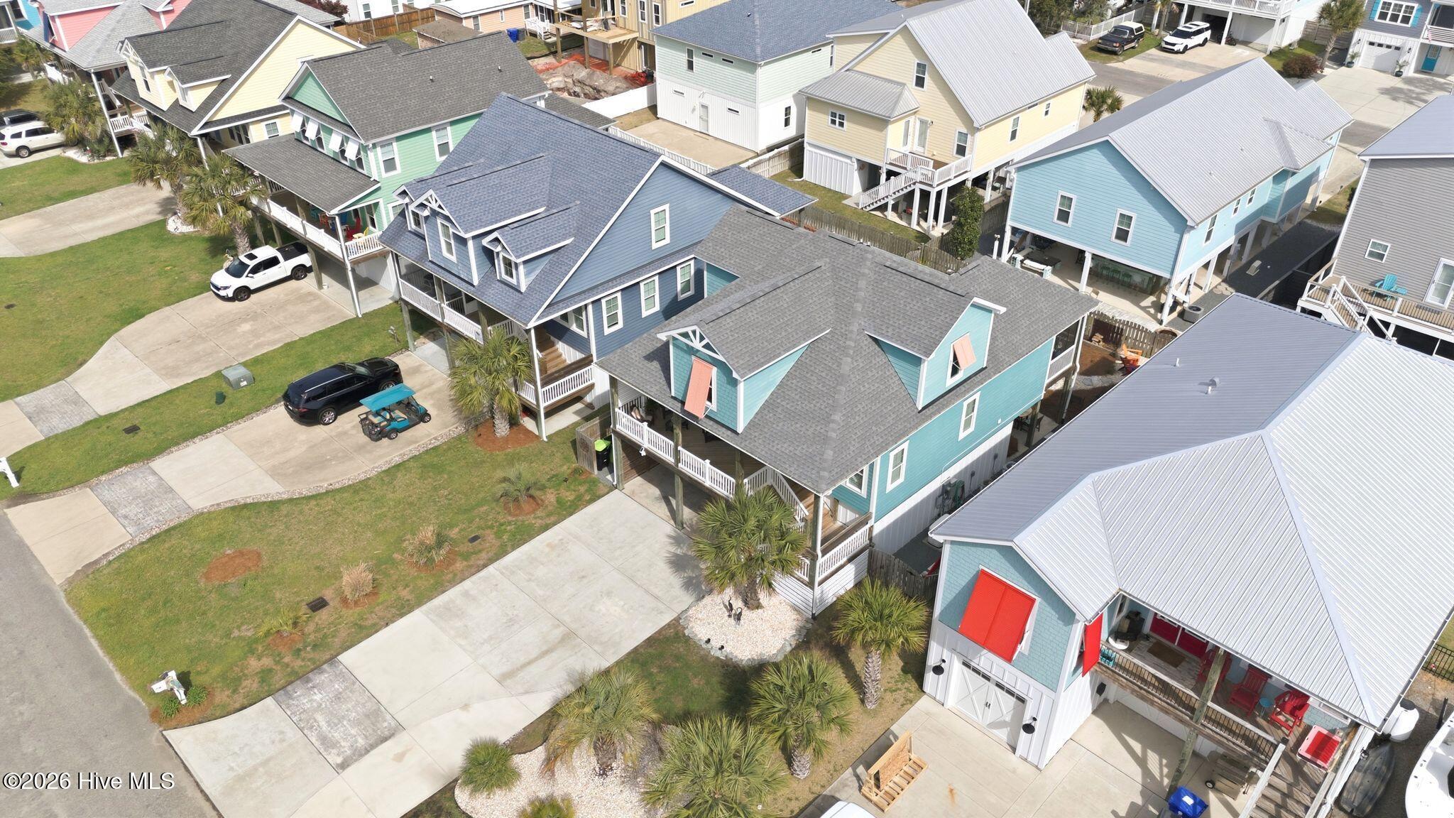 100562049 | Photo 71