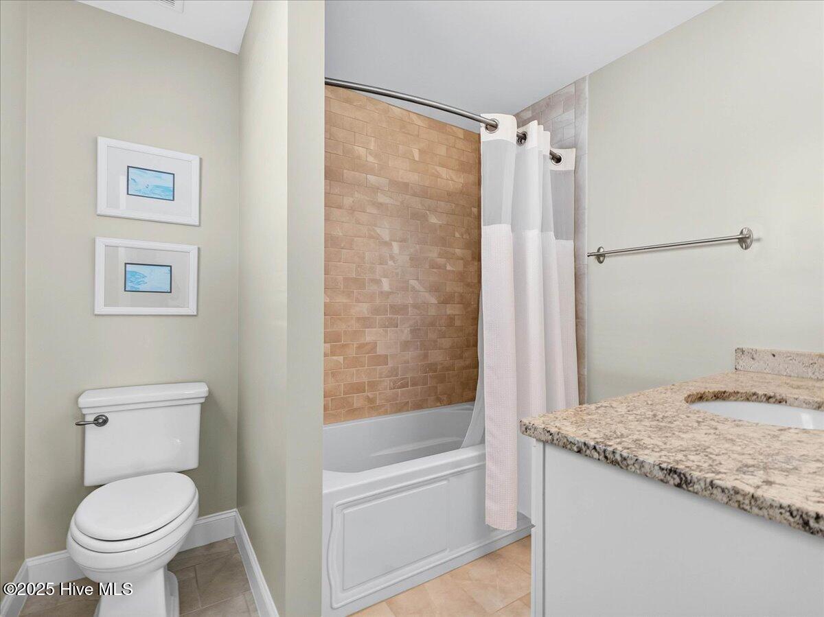 100521504 | Photo 39