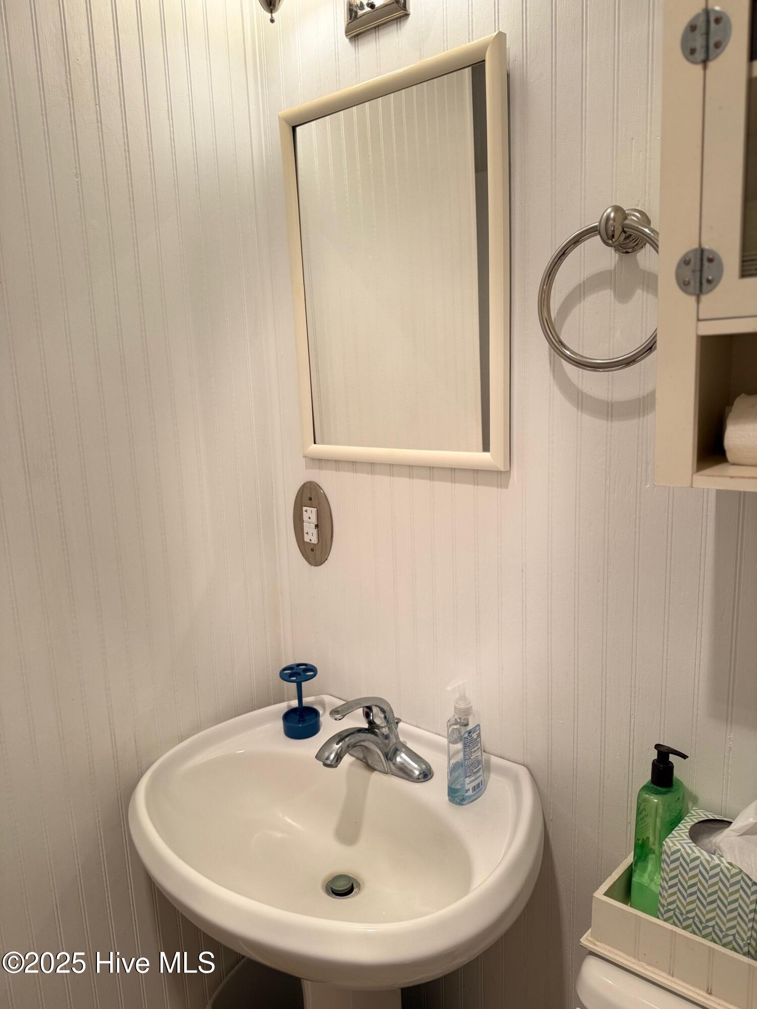 100521118 | Photo 20