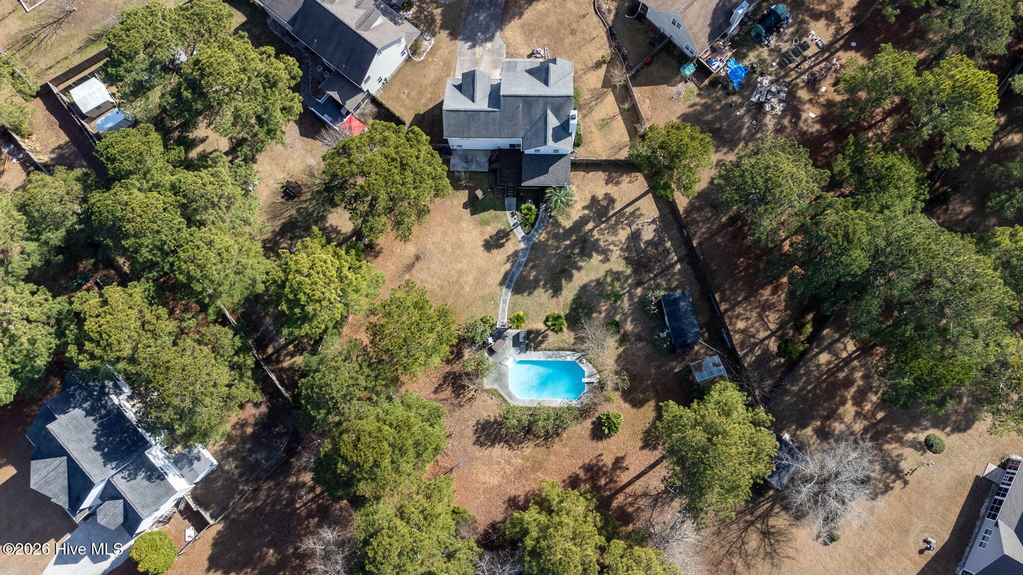 100547779 | Photo 58