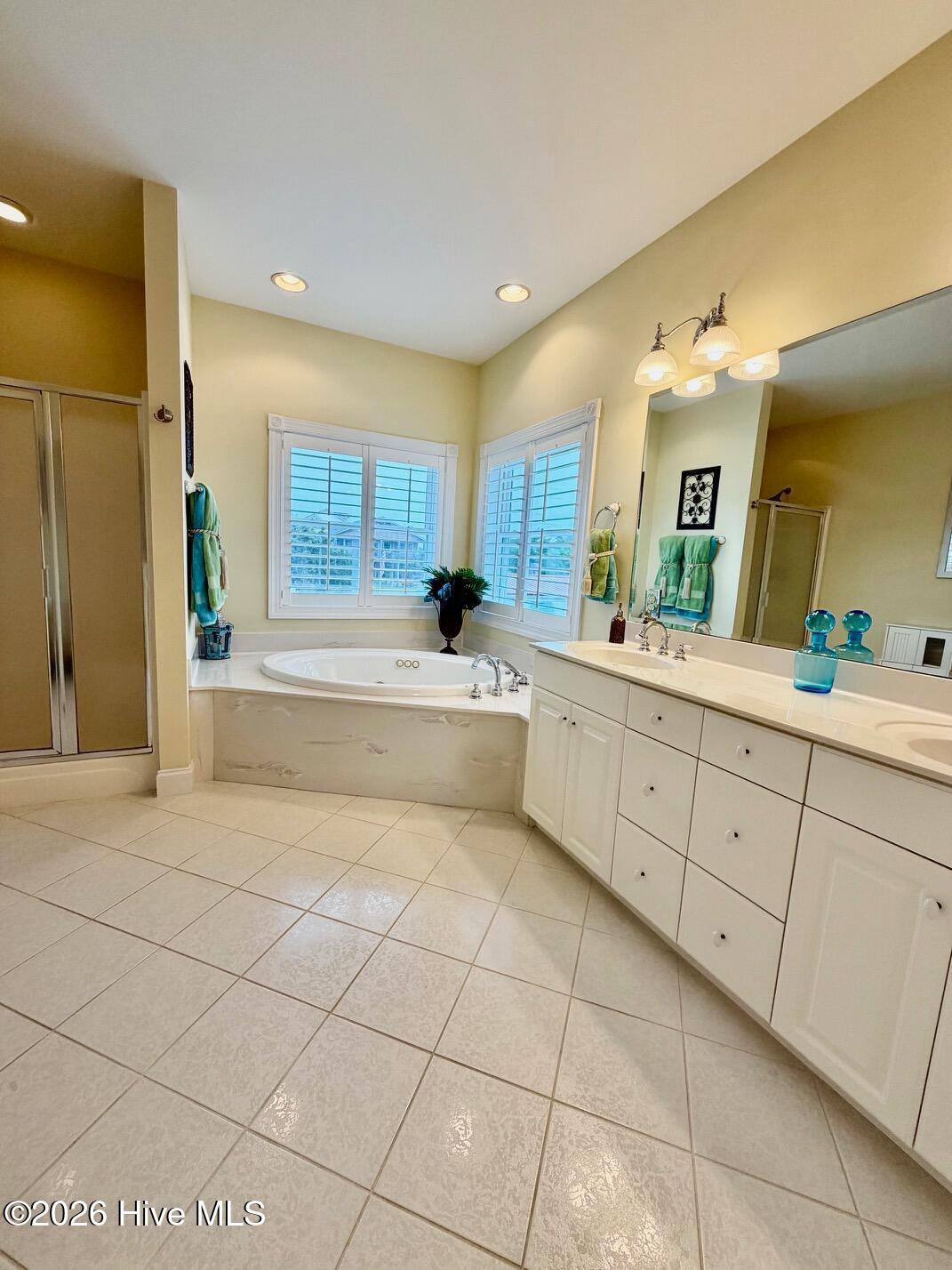 8526 Ocean View Drive,Emerald Isle