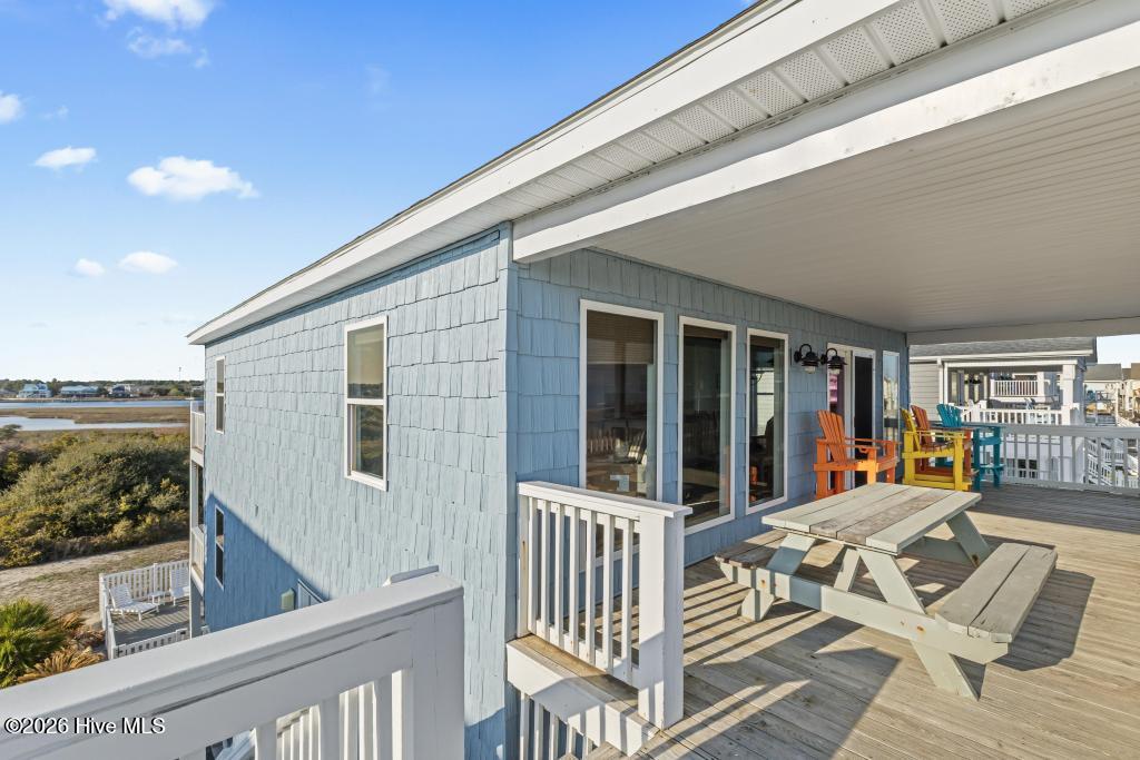 100559201 | Photo 41