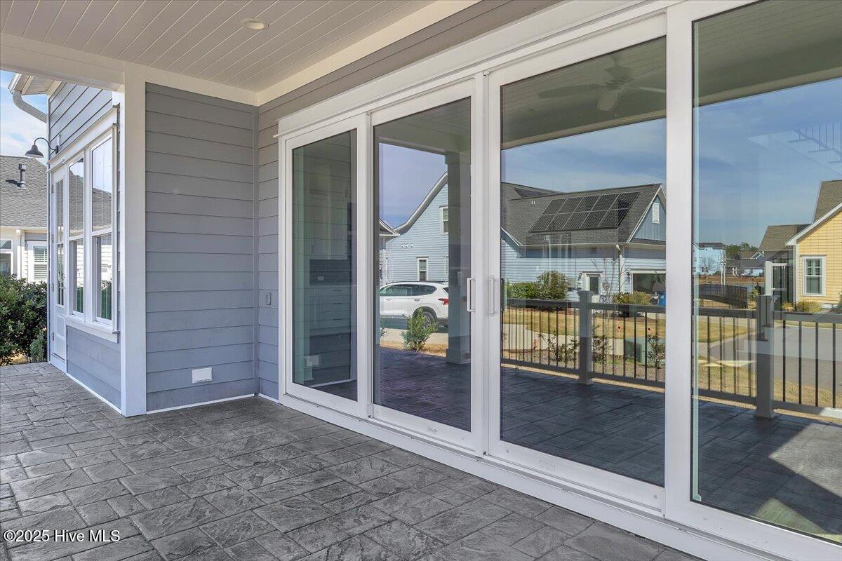 100495724 | Photo 62