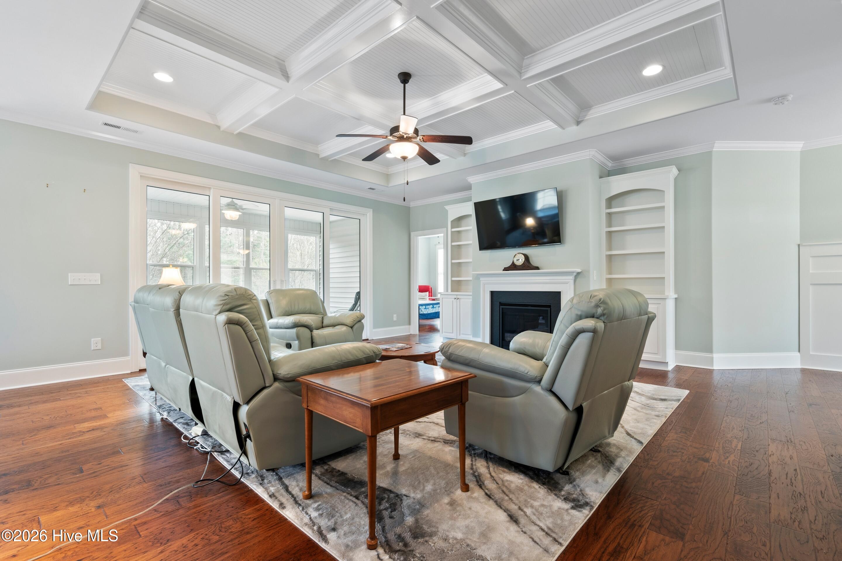 100547652 | Photo 10