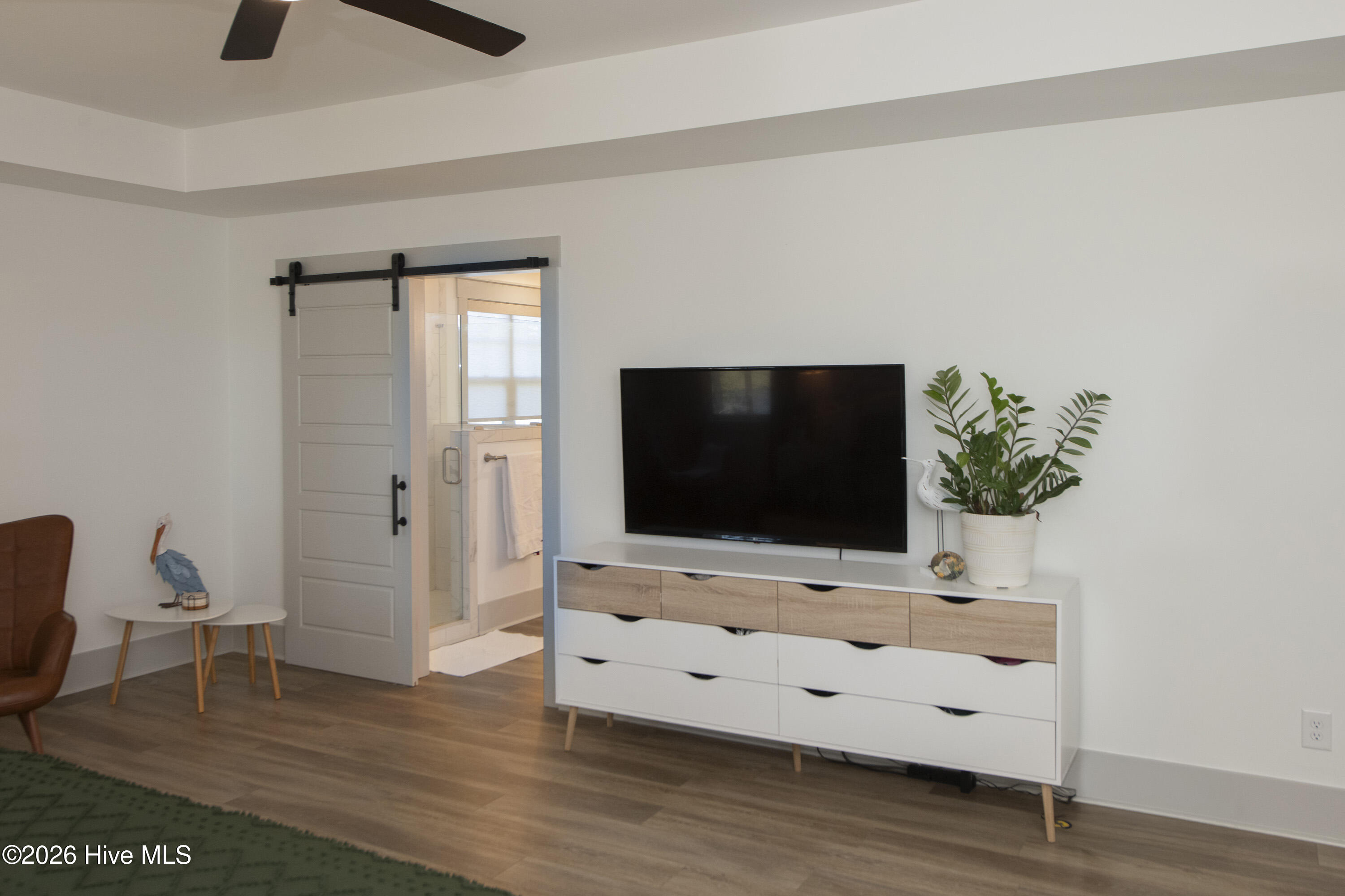 100563694 | Photo 34