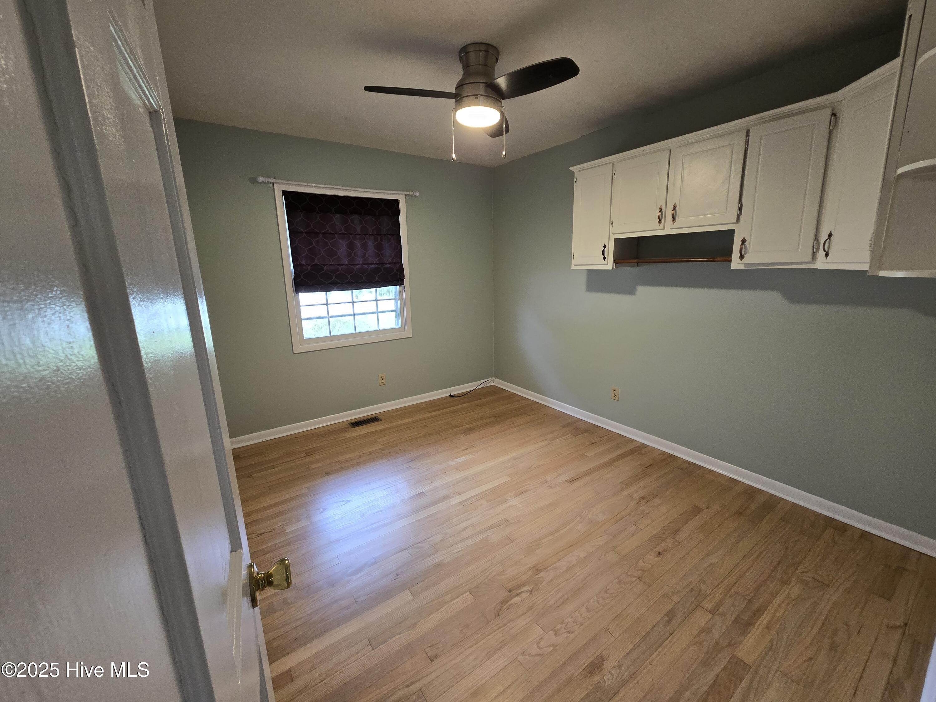 100523459 | Photo 13