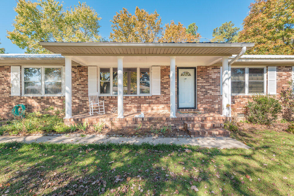 Homes for sale in Aiken, SC | 410 Heathwood Dr, Aiken, SC 29803 | MLS# 549099