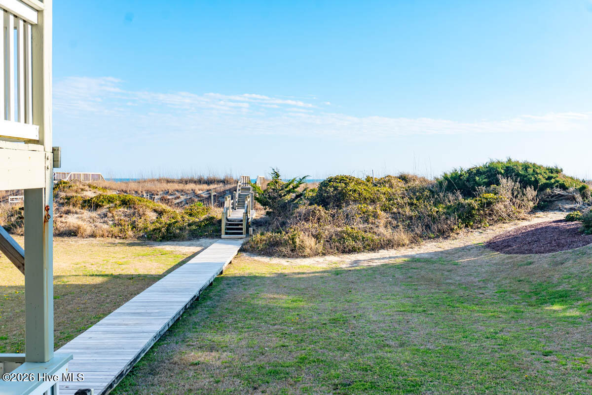 100560263 | Photo 42