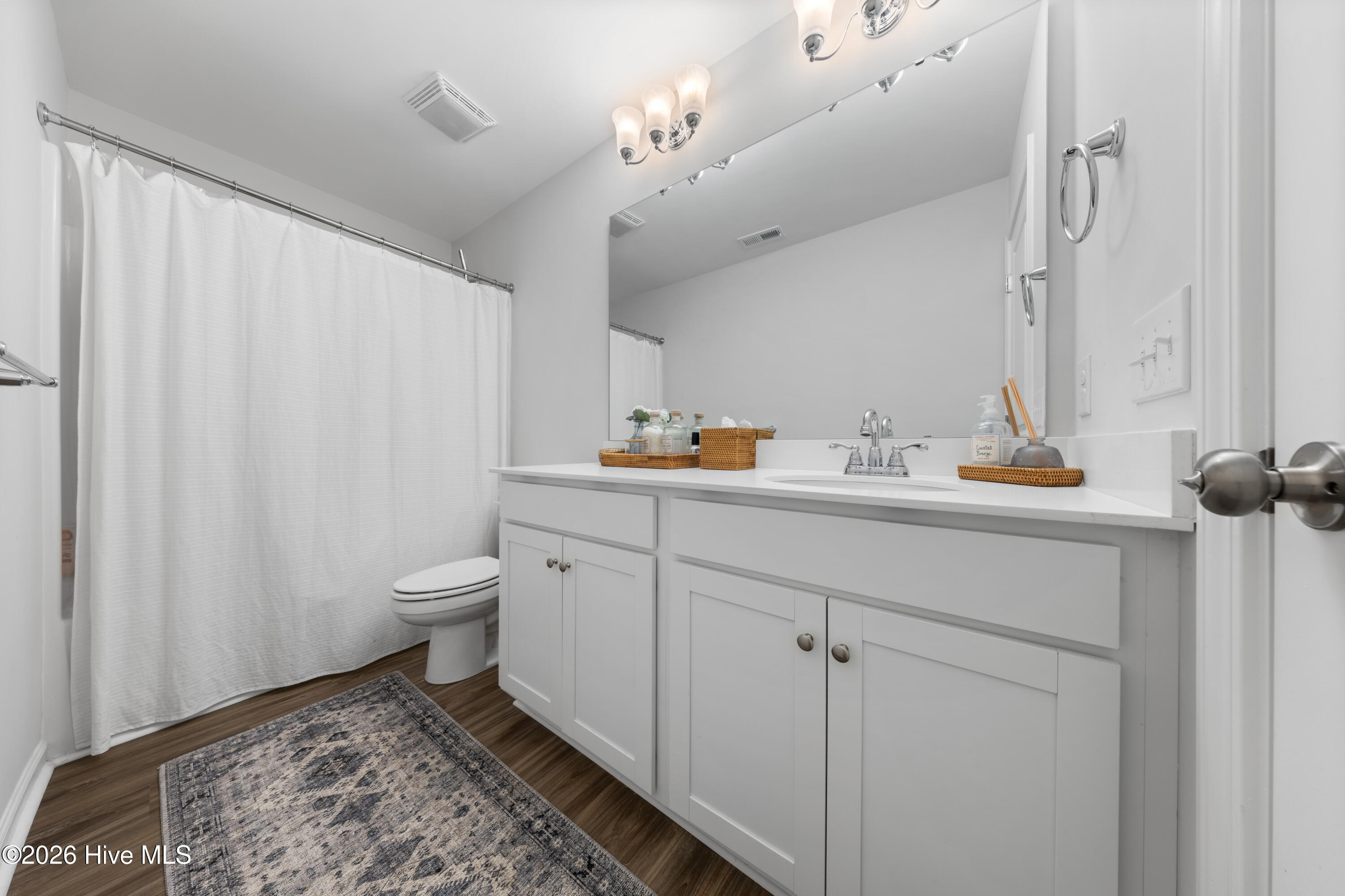 100555371 | Photo 22