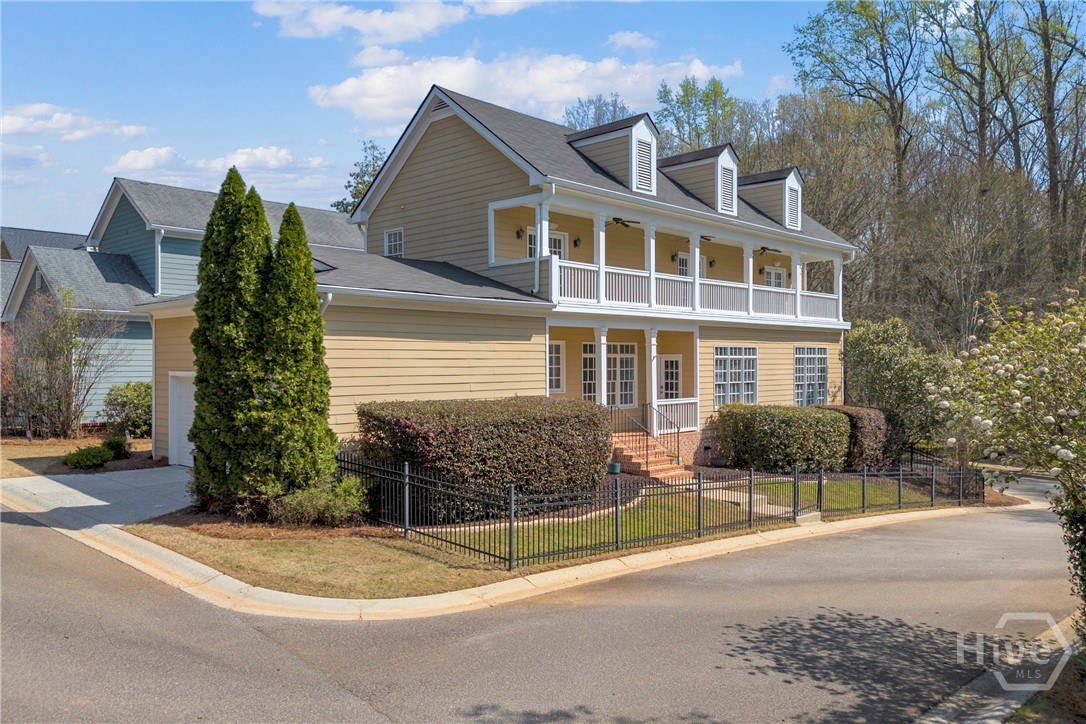 FEATURED LISTINGS