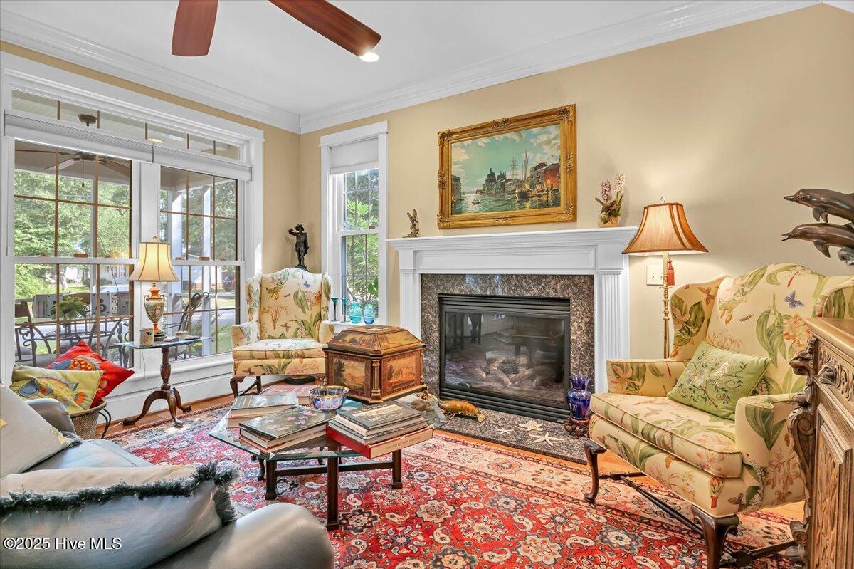 100556221 | Photo 15