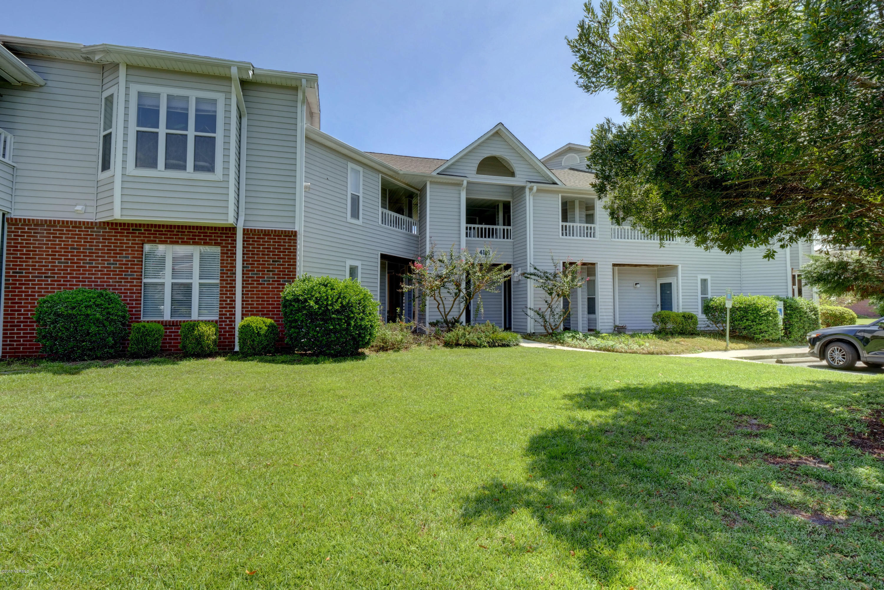 100544436 | Photo 12