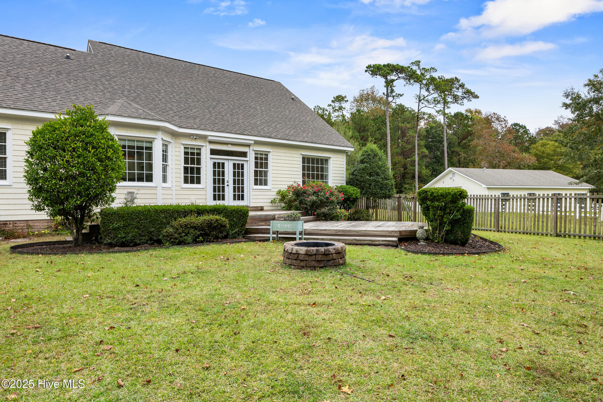 100538720 | Photo 60