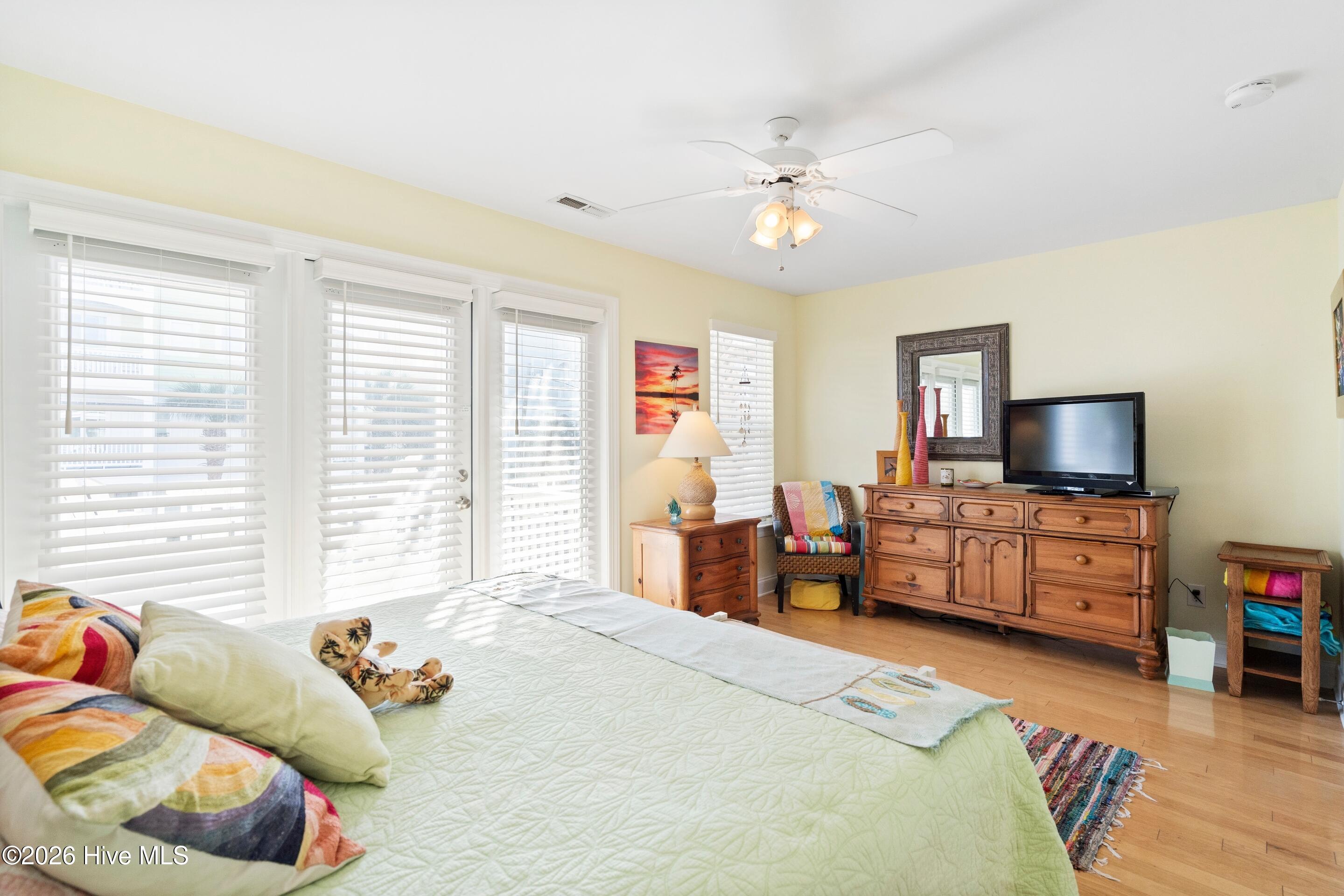 100547501 | Photo 22