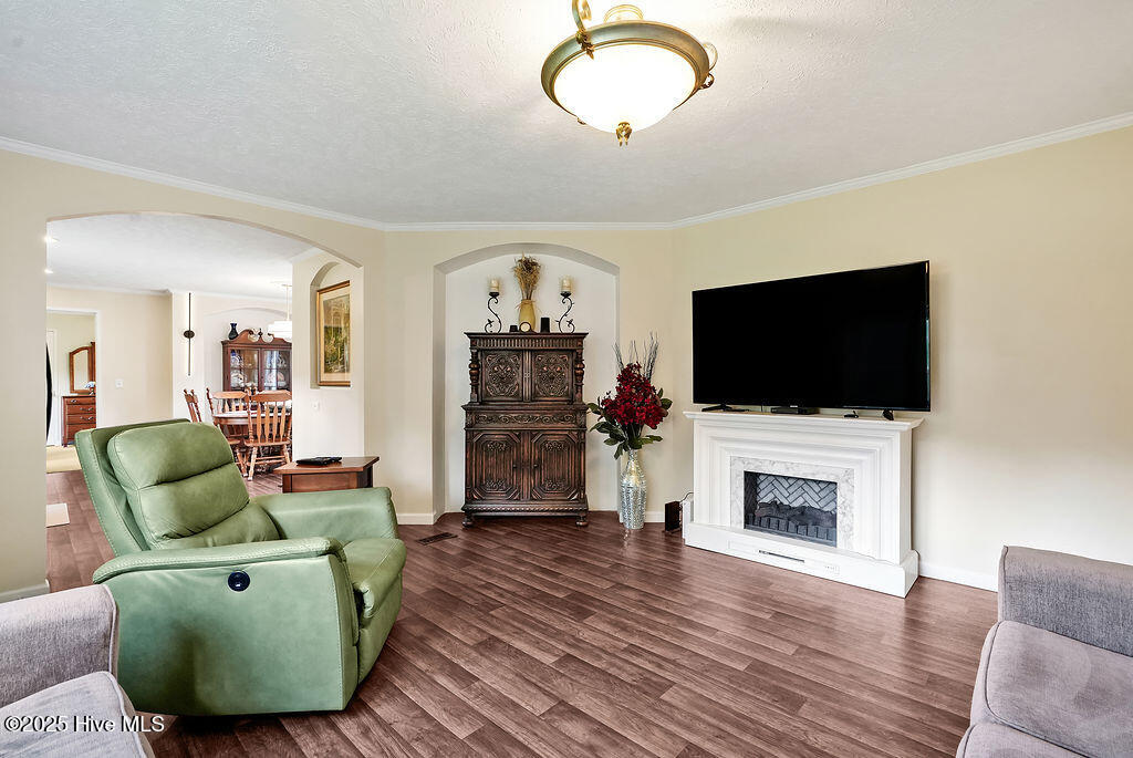 100521494 | Photo 25