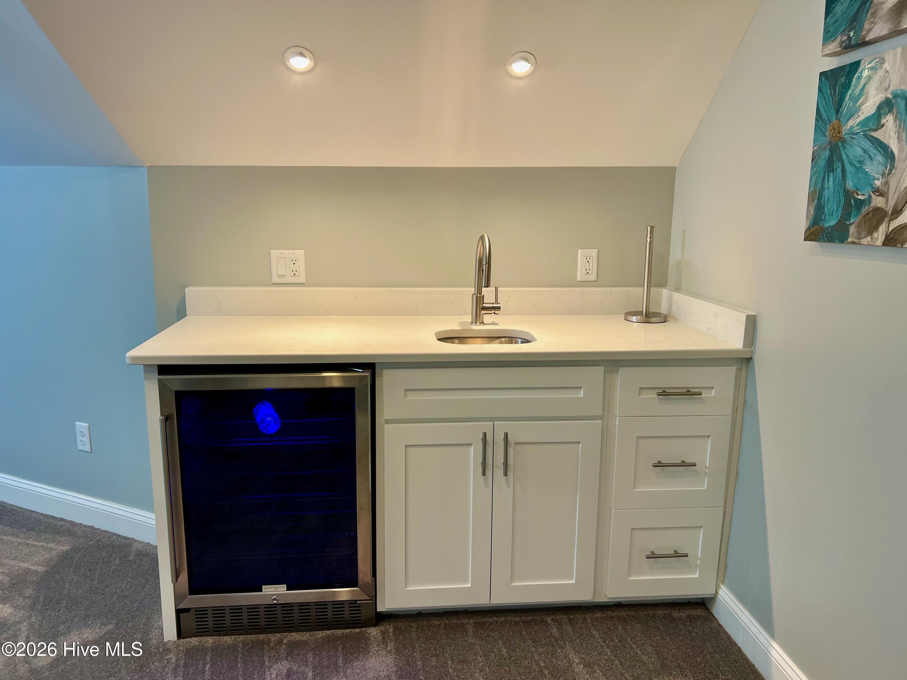 100549571 | Photo 62