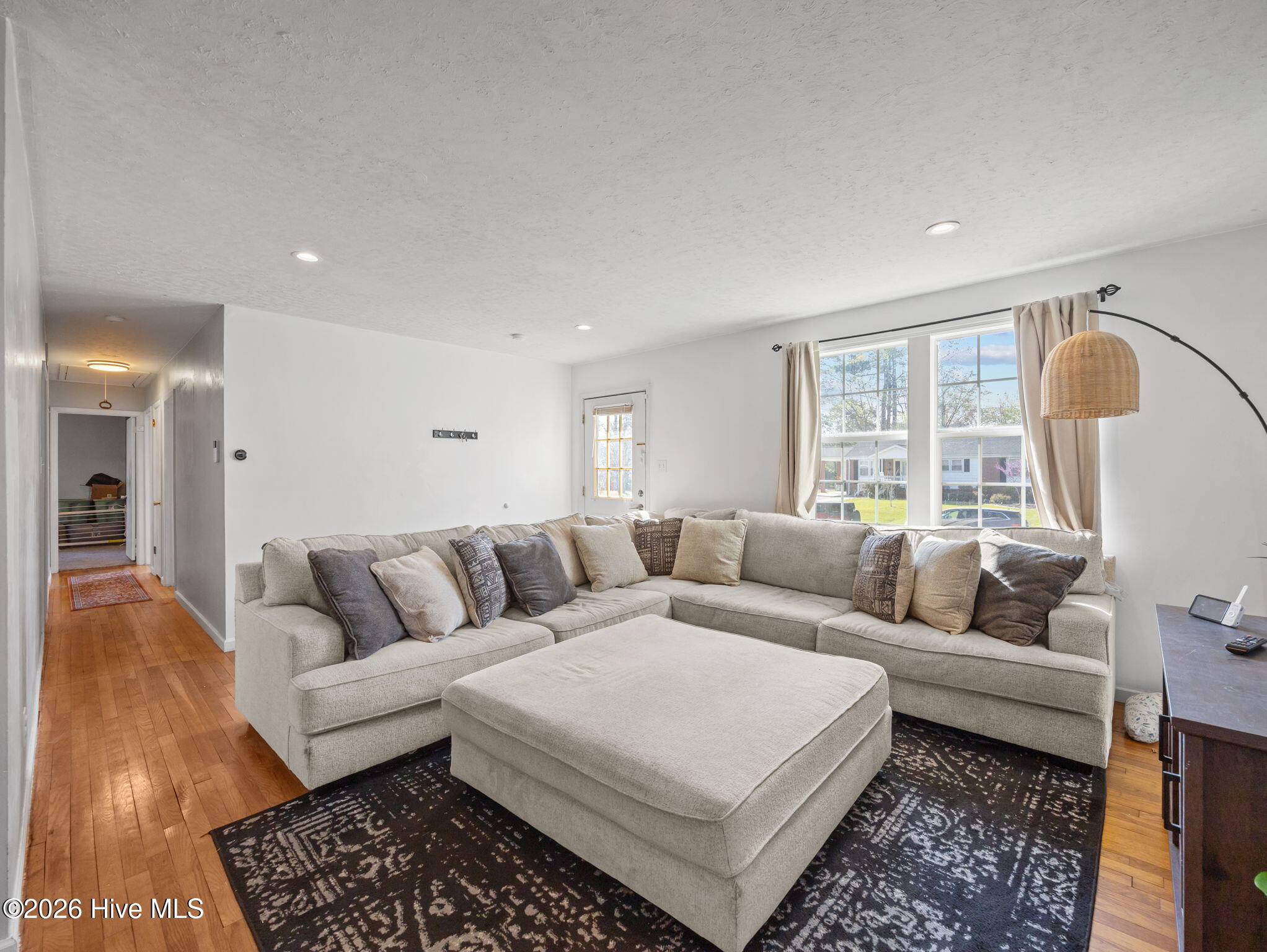 100565303 | Photo 18