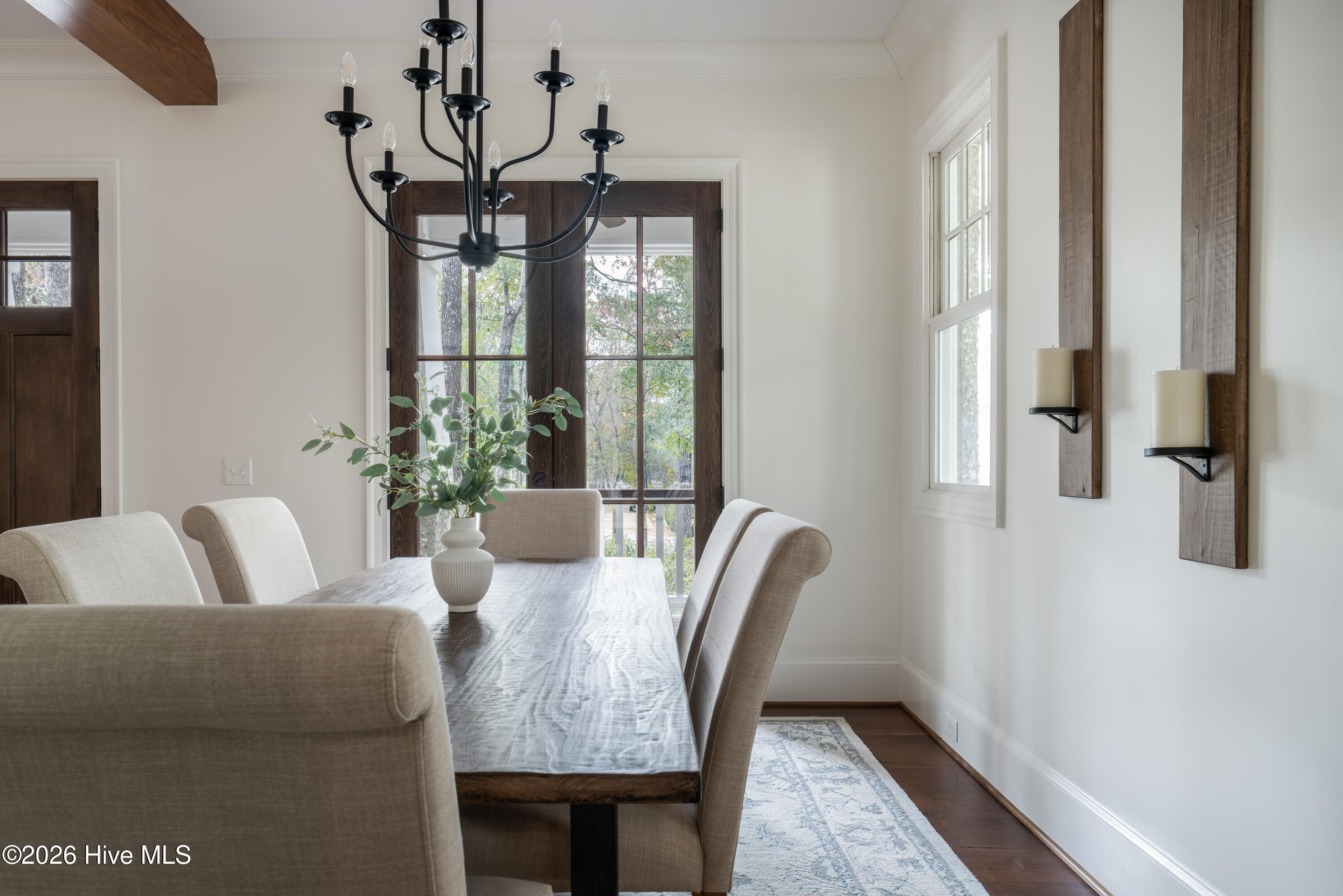 100549444 | Photo 25