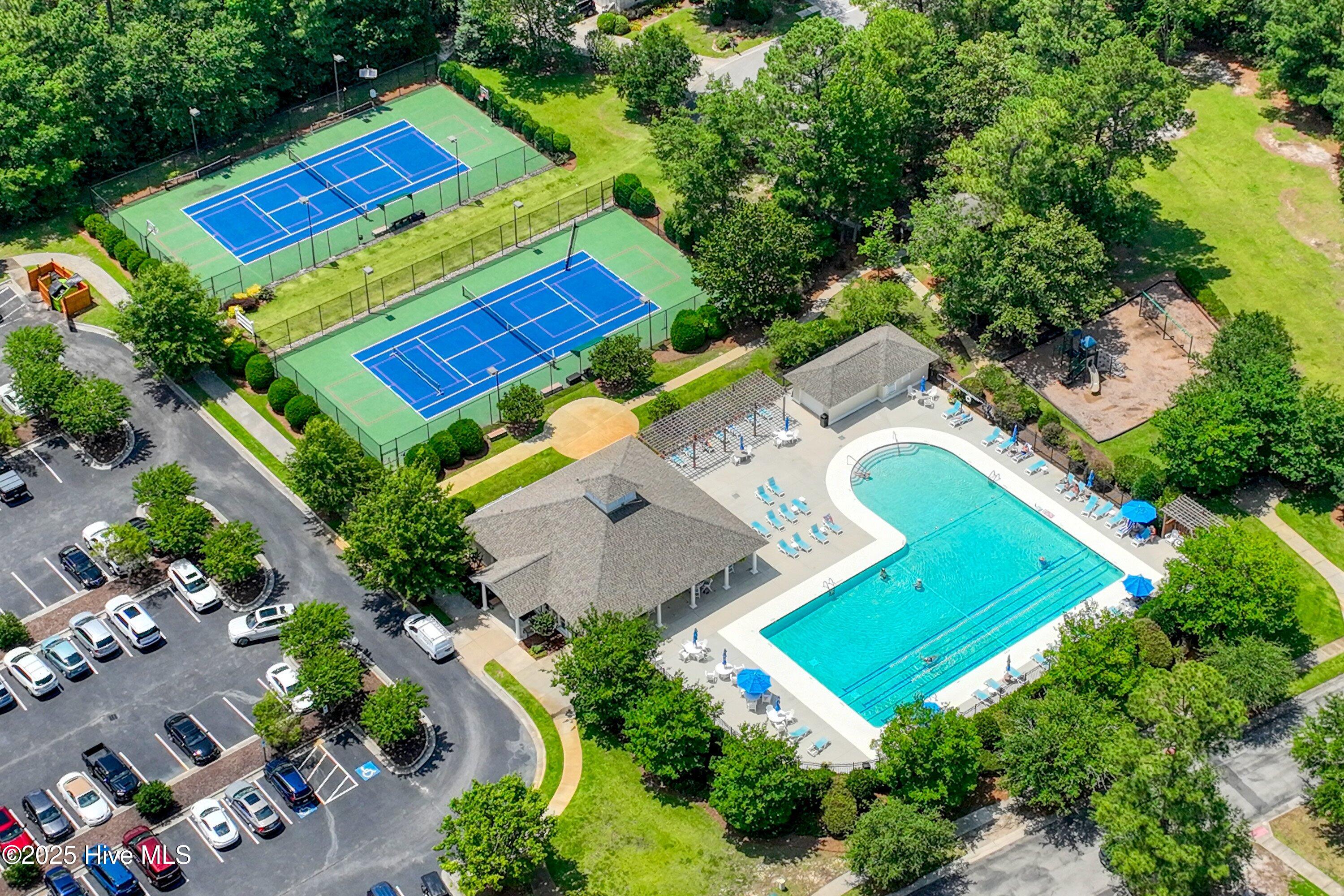 100515294 | Photo 61