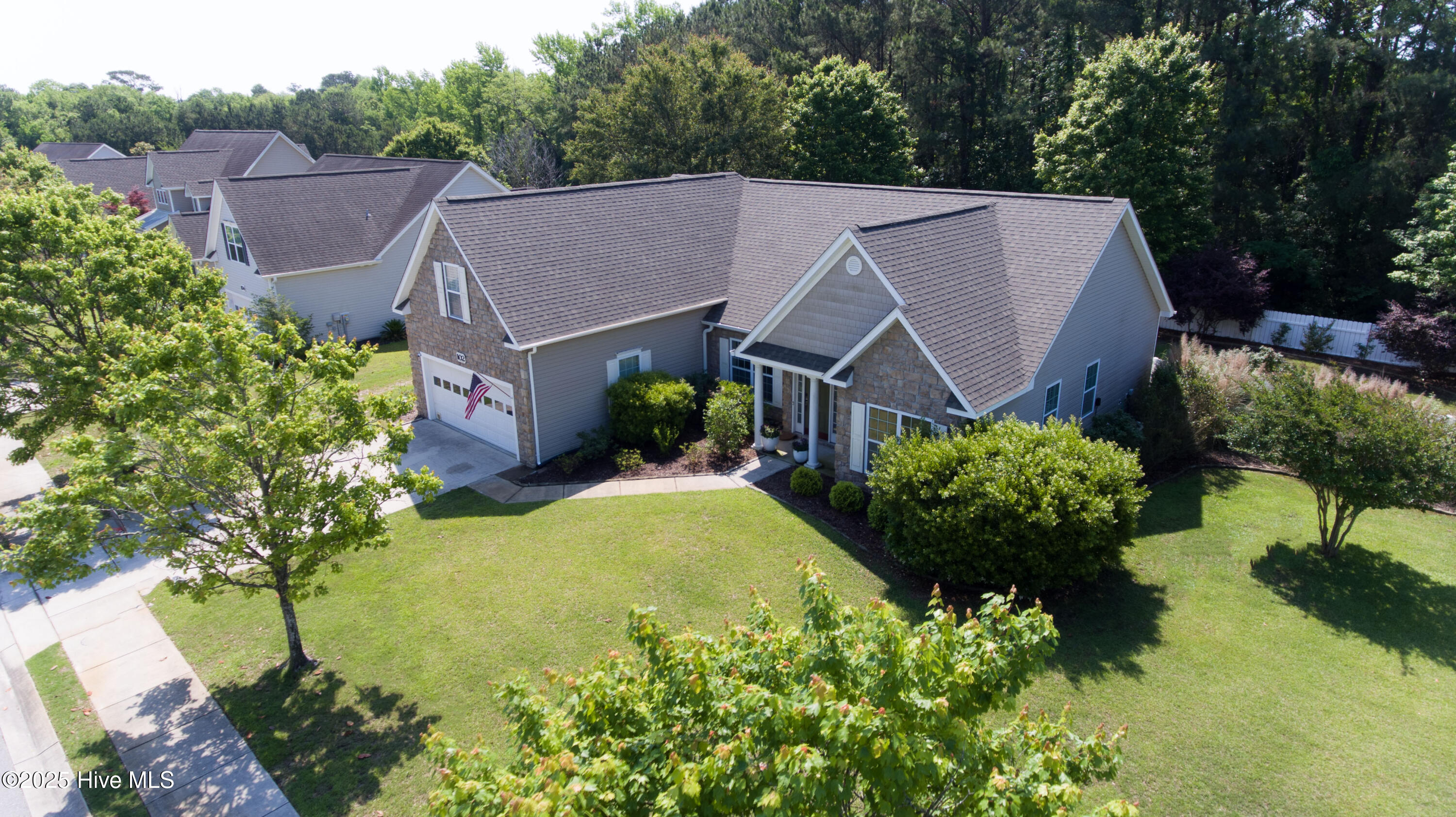 100507772 | Photo 34