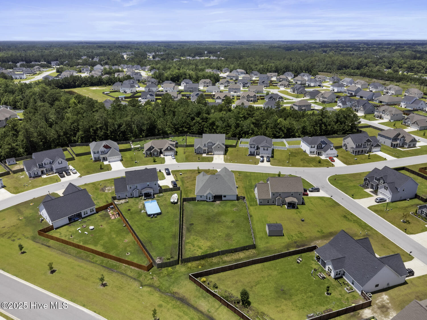 100513271 | Photo 32