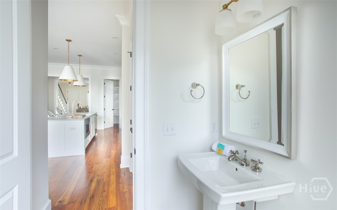 320 E Hall Street, Savannah, GA, 31401