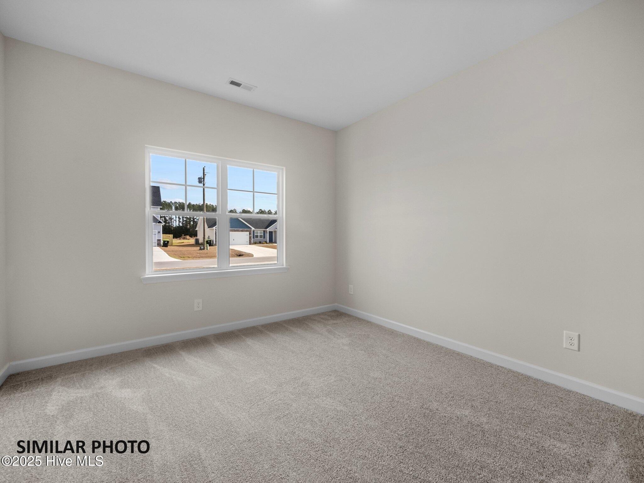 100548702 | Photo 17