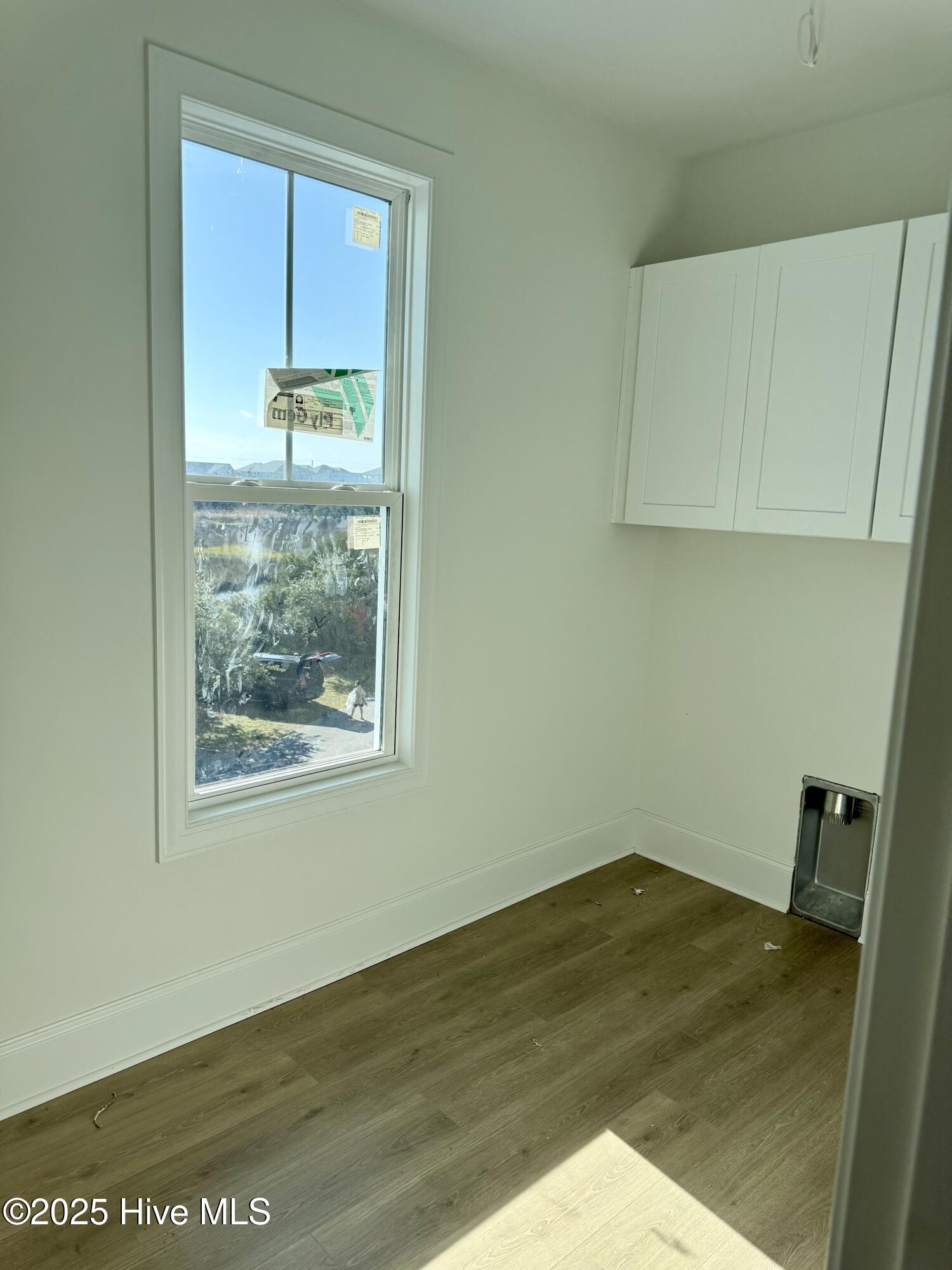 100496127 | Photo 36