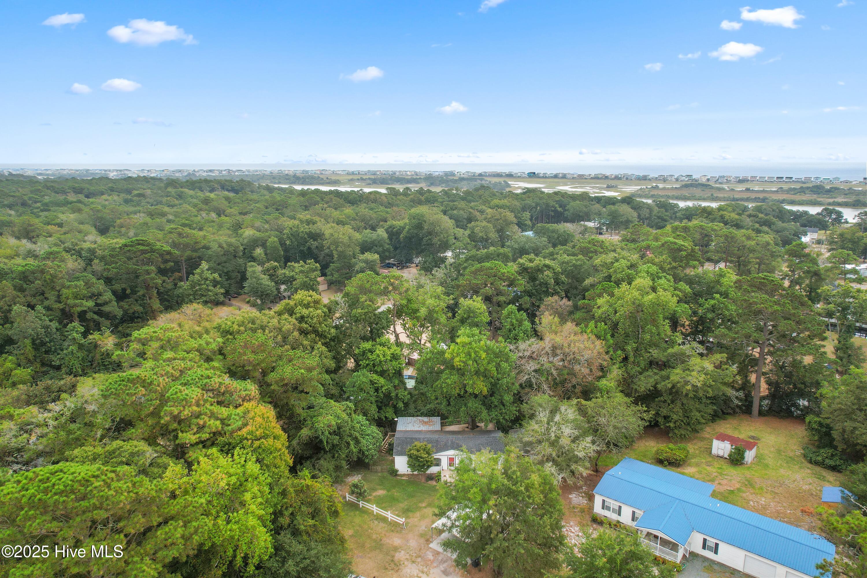 100565495 | Photo 32