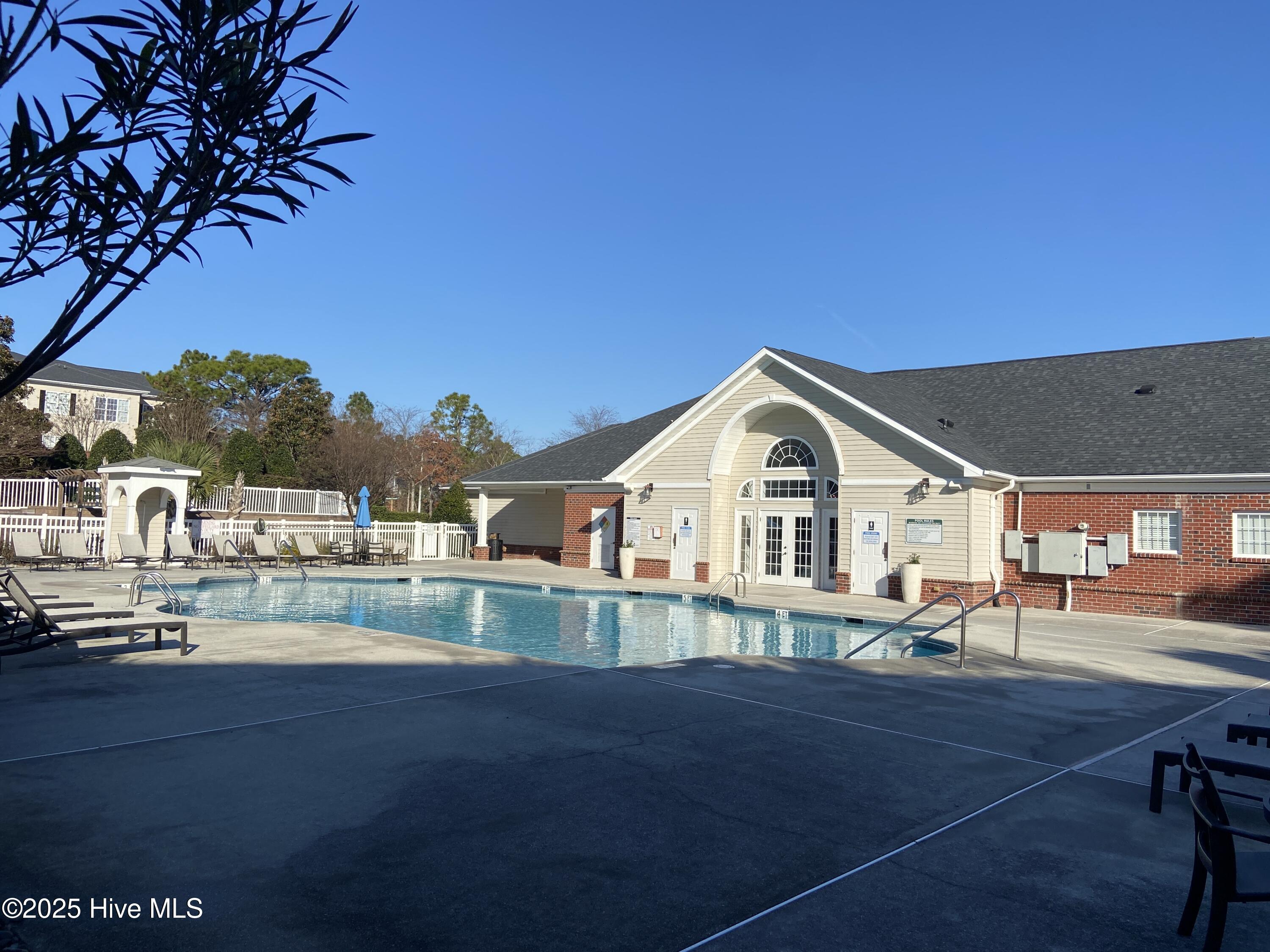 100546952 | Photo 19