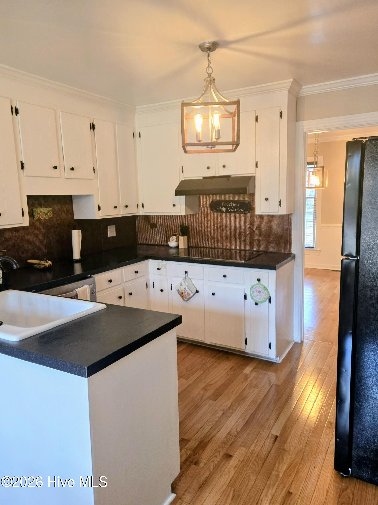 a9bc3990-9522-44b3-a151-295ee86331d8~1