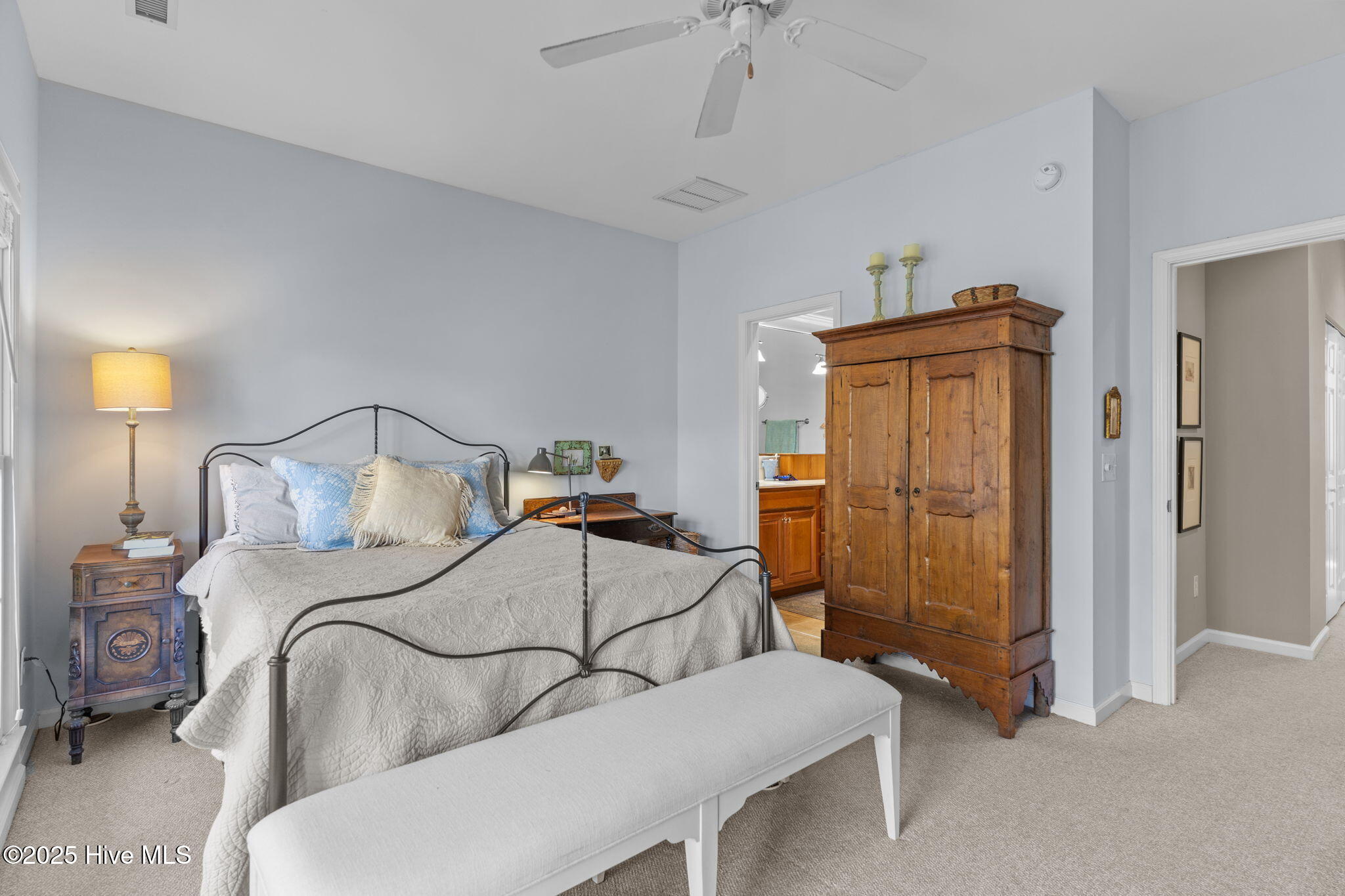 100539989 | Photo 26