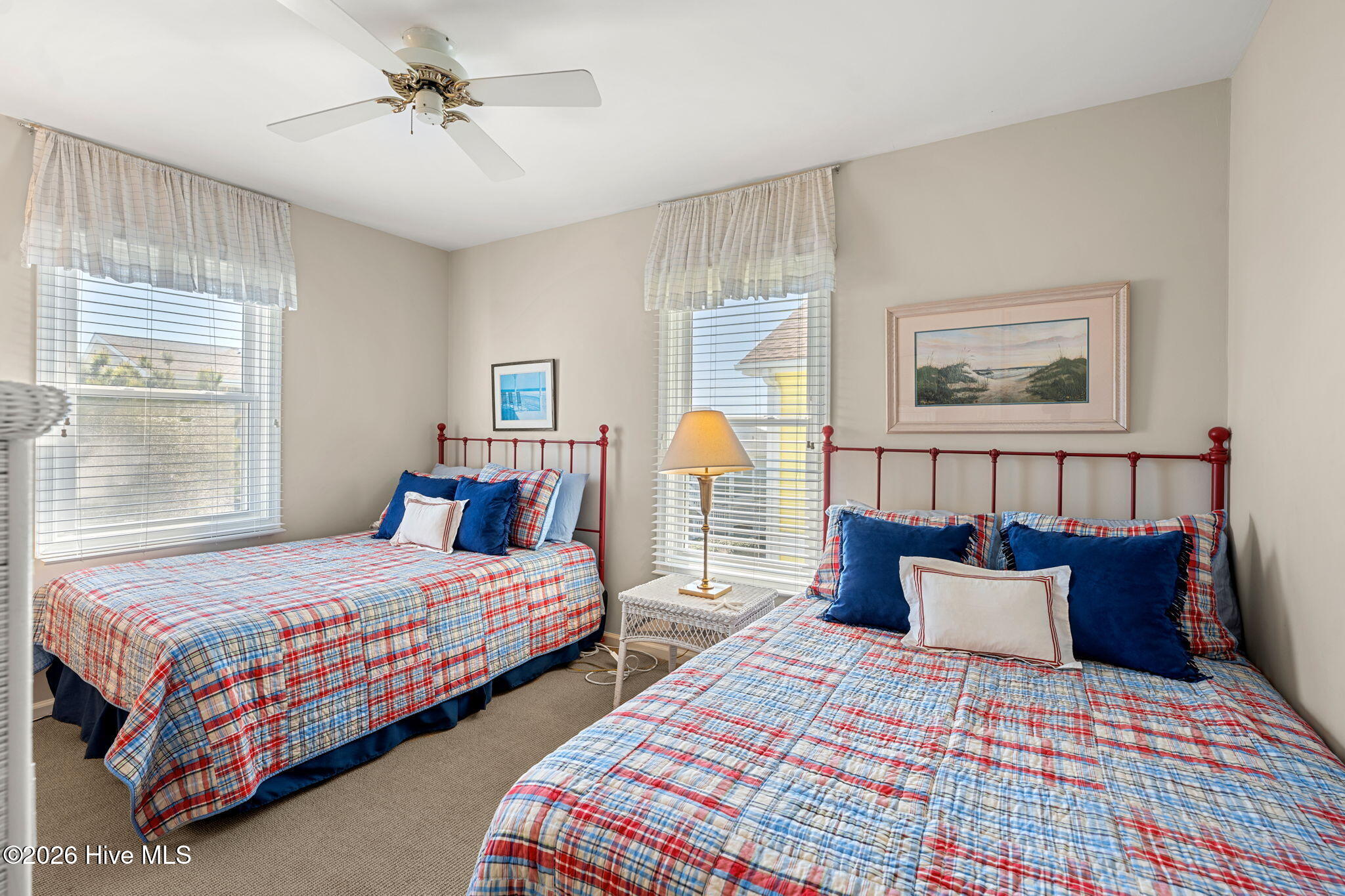 100568335 | Photo 18