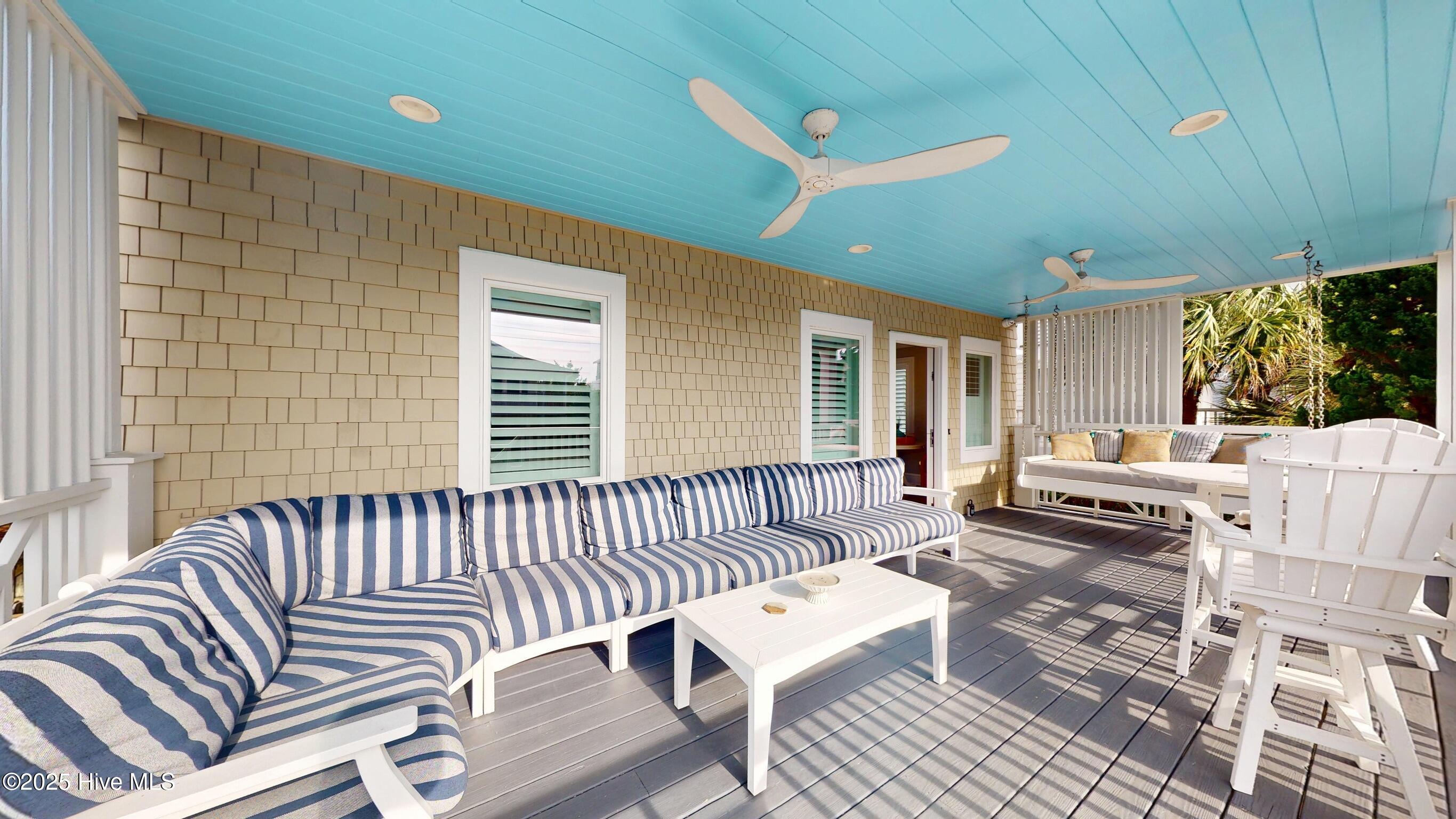 100543231 | Photo 14