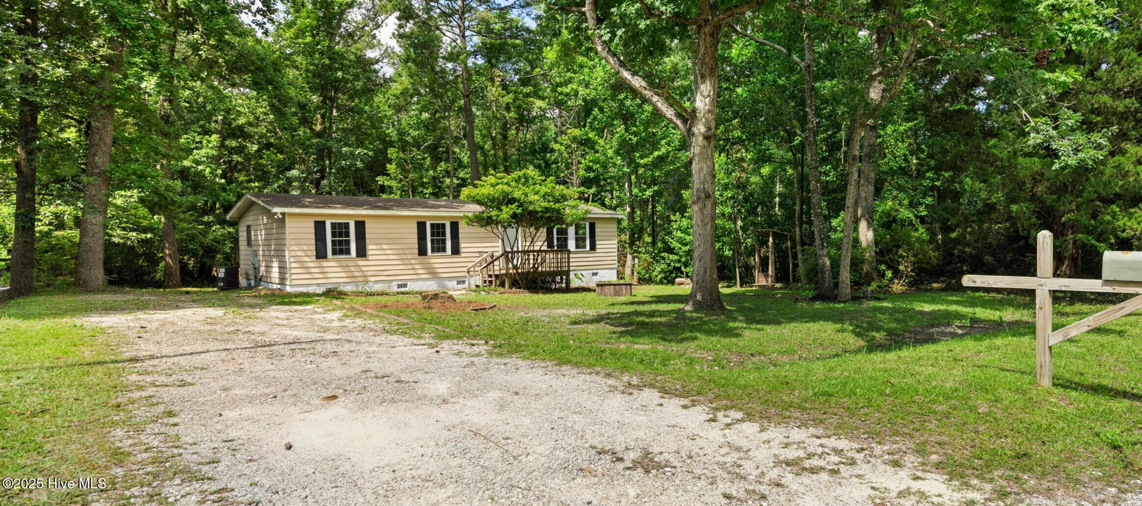 100514481 | Photo 26