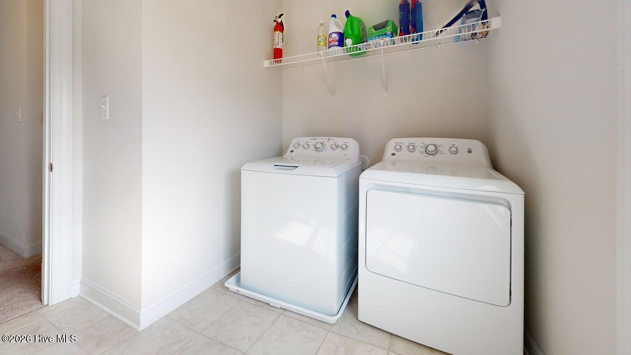 100559216 | Photo 43