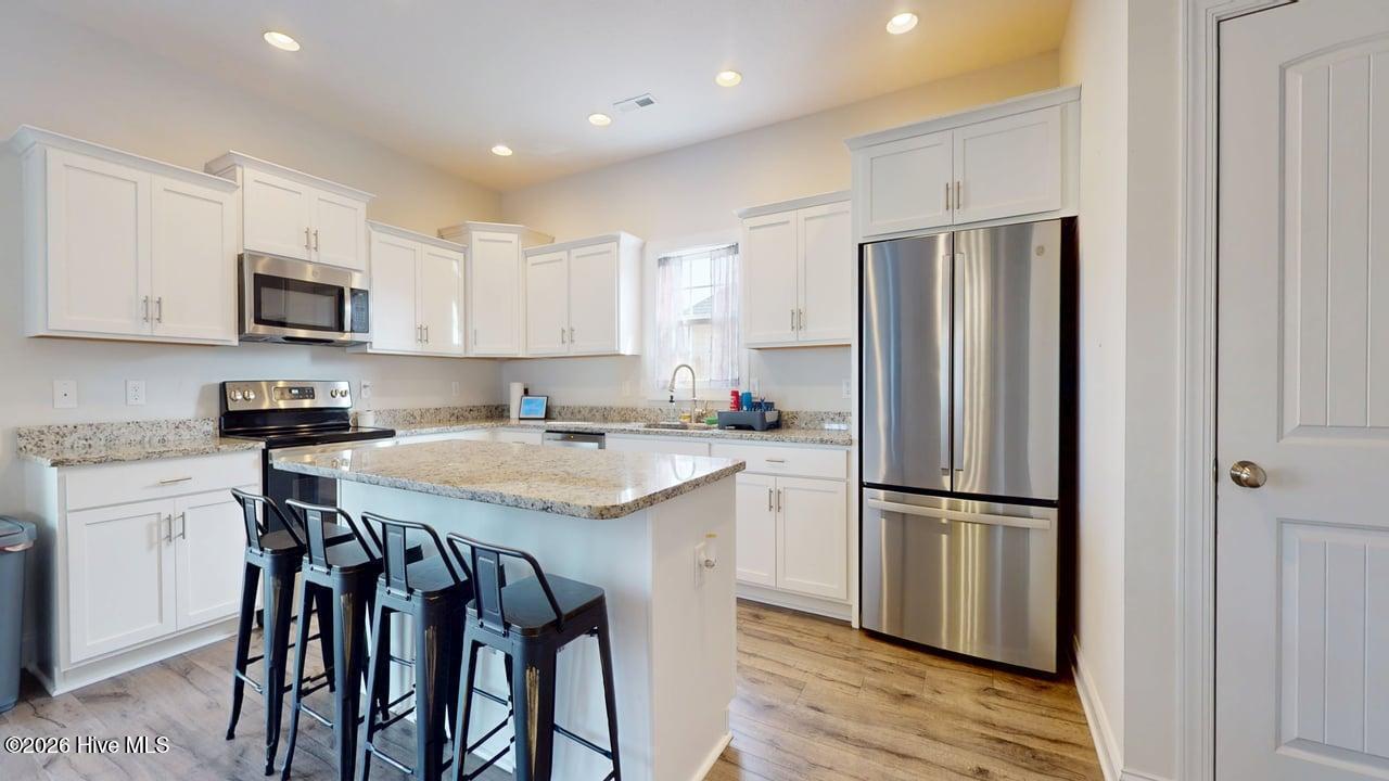 100559216 | Photo 20