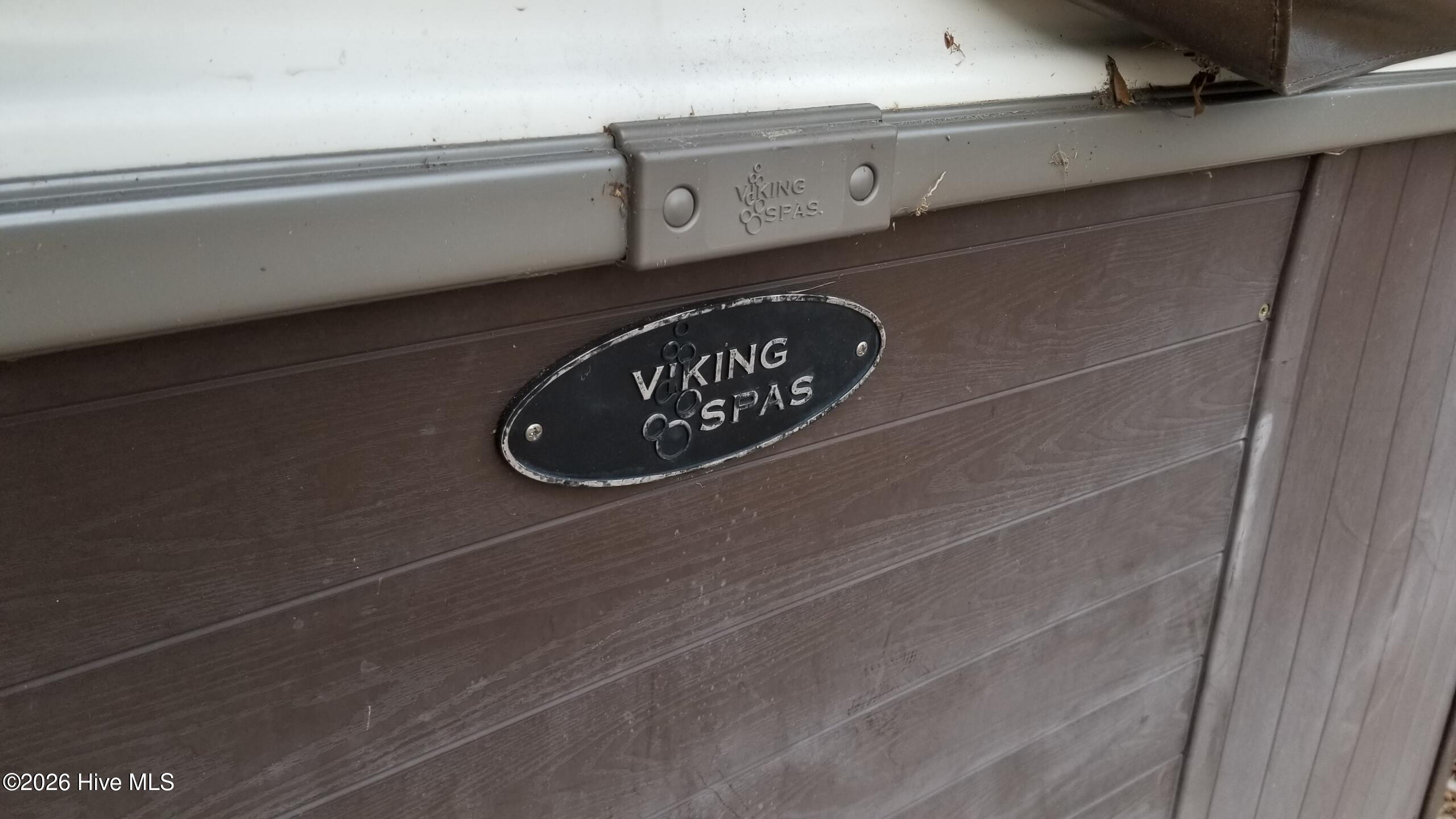 100548783 | Photo 34