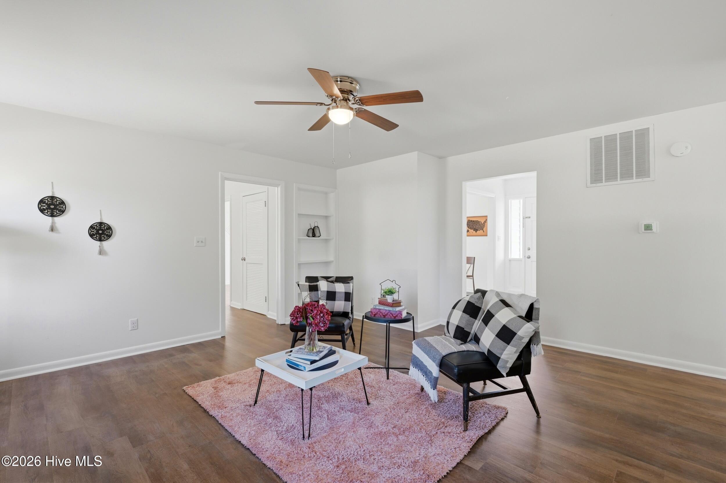 100555632 | Photo 14