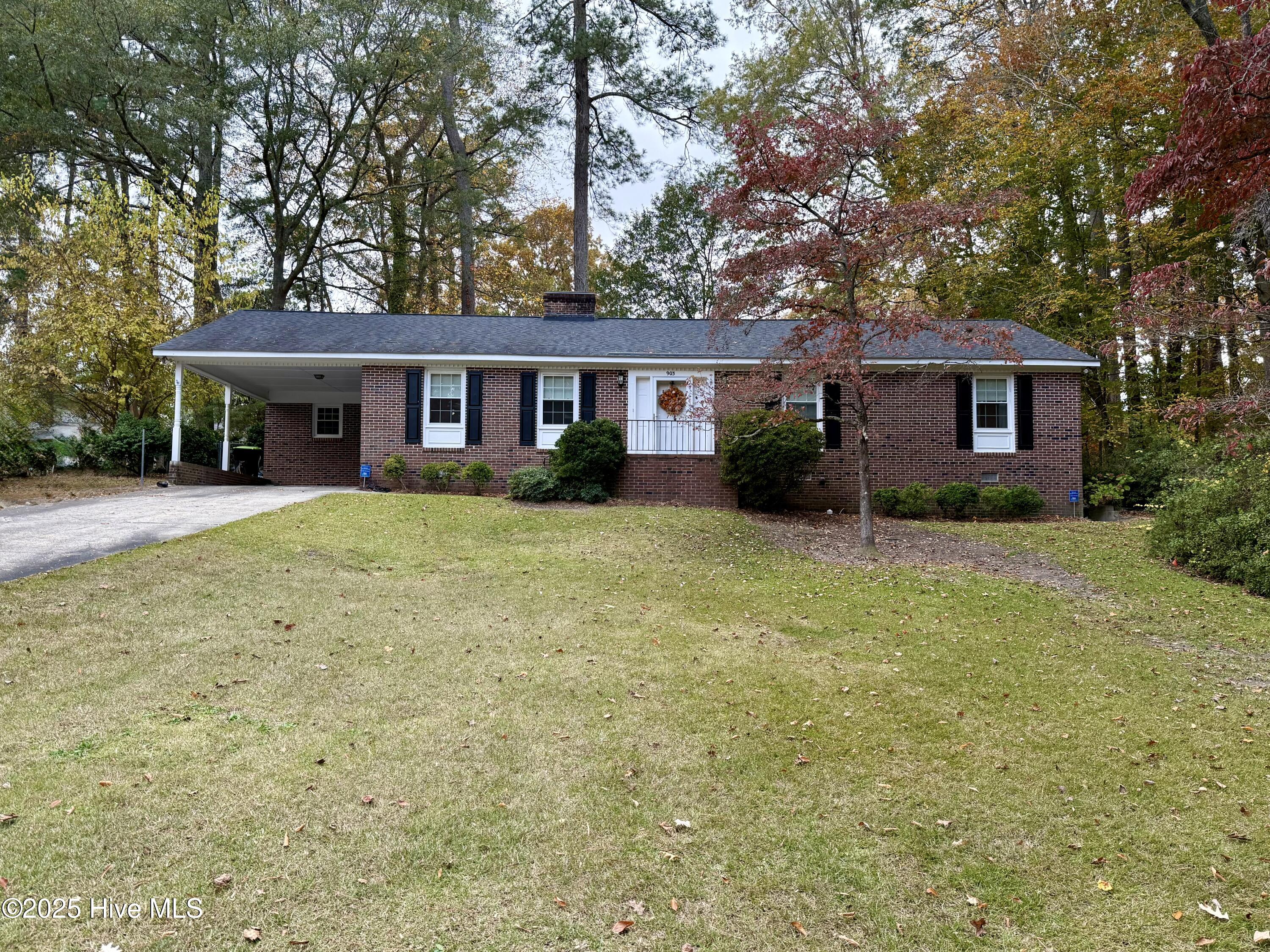 Homes for sale in Williamston, NC | 903 E Woodlawn Dr, Williamston, NC 27892 | MLS# 100540329