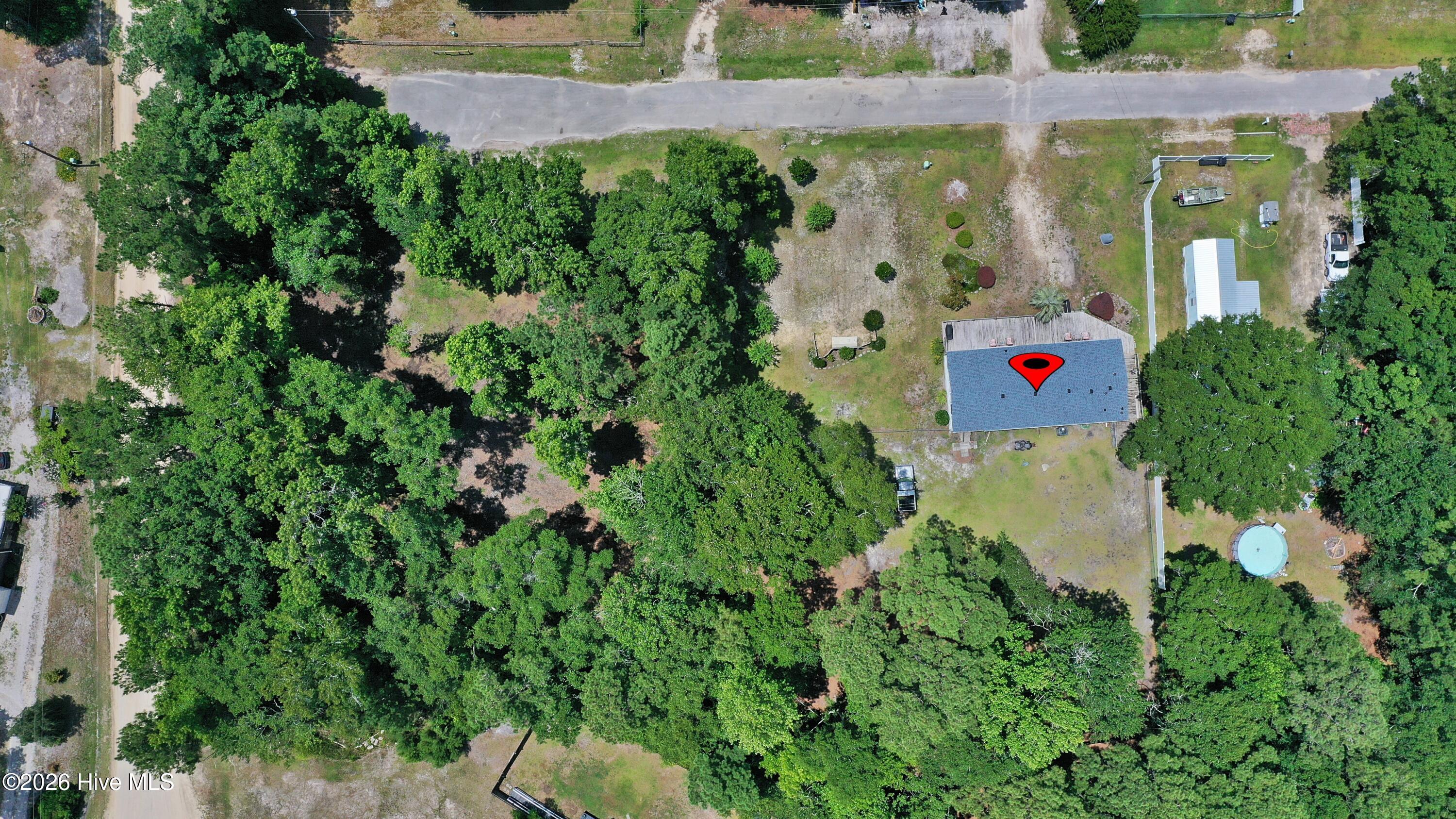 100568147 | Photo 51