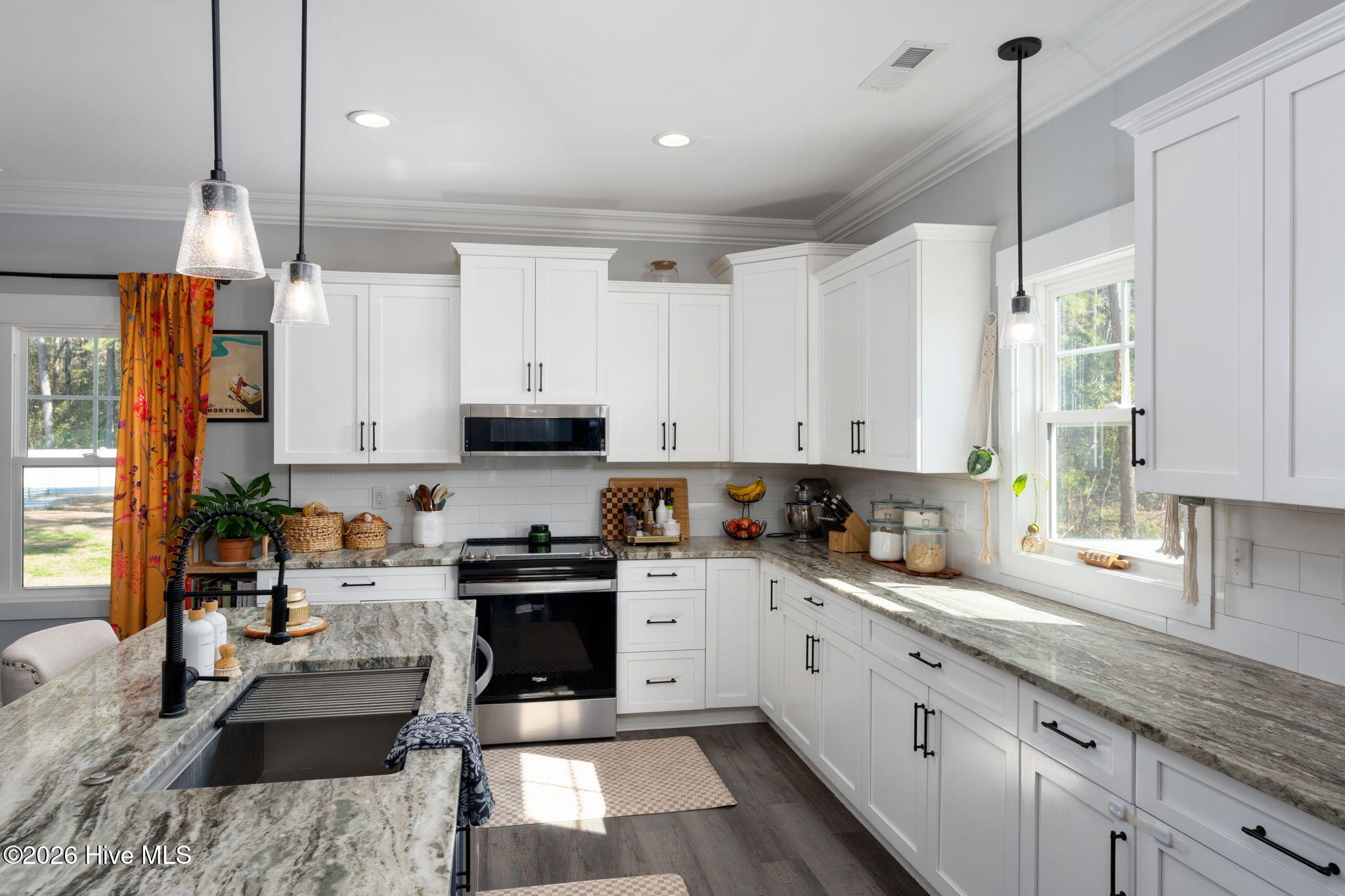 100555152 | Photo 14