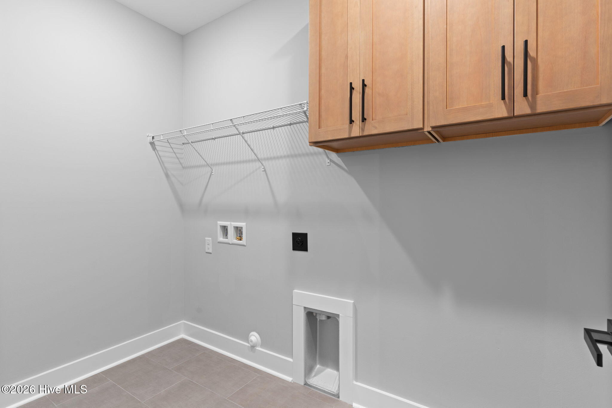 100557701 | Photo 38